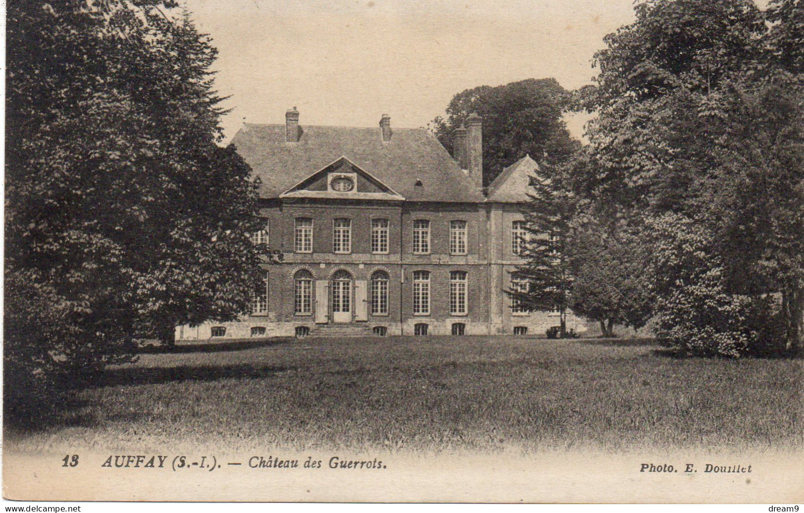 76 AUFFAY - Chateau Des Guerrots - Auffay