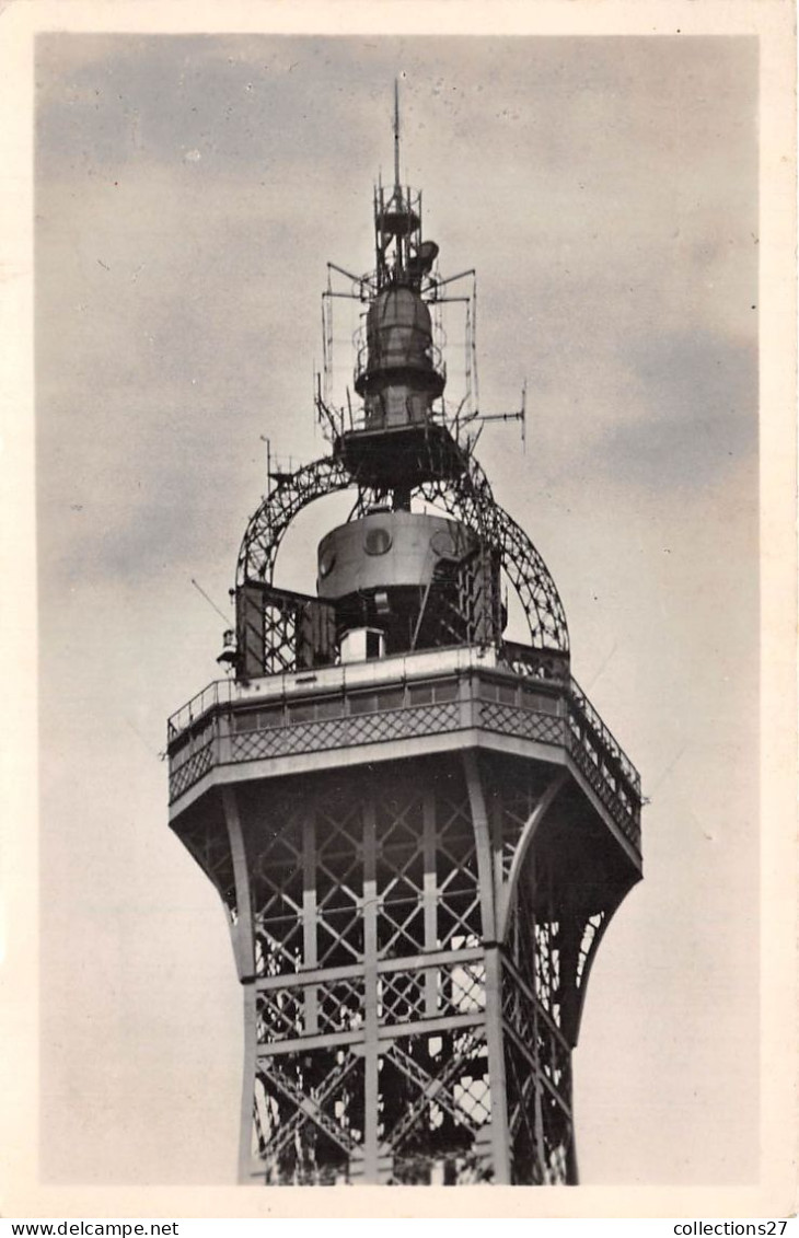 PARIS-LE SOMMET DE LA TOUR-EIFFEL - Eiffelturm