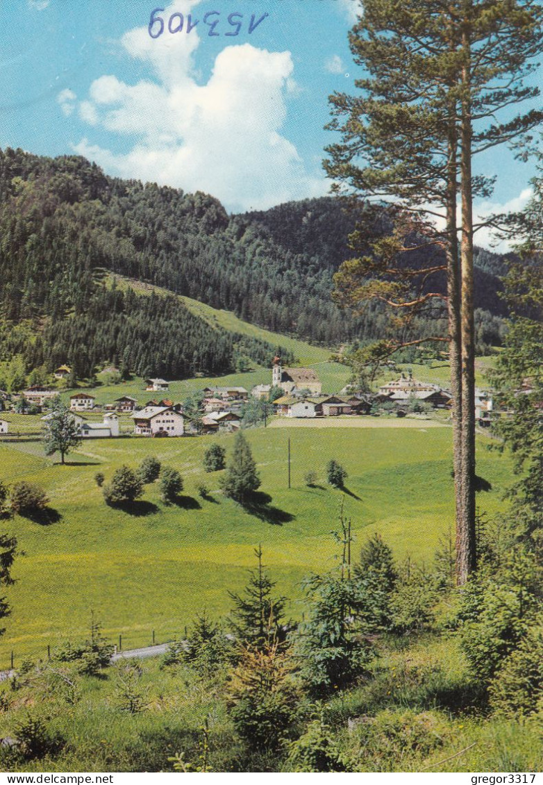 D6535) WAIDRING - Tirol - ältere AK - Kirche Häuser U. Viel Wiese - Waidring