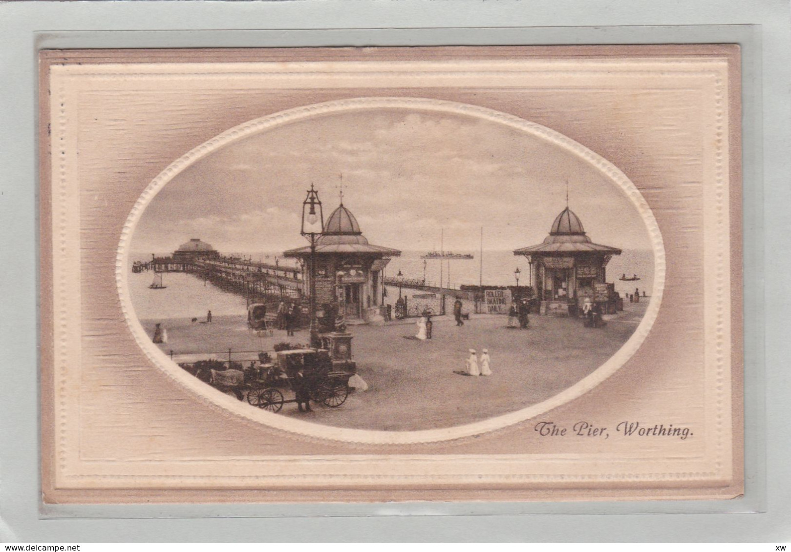 ROYAUME-UNI - ANGLETERRE - SUSSEX - WORTHING - The Pier - Animation - A 2526 - Worthing