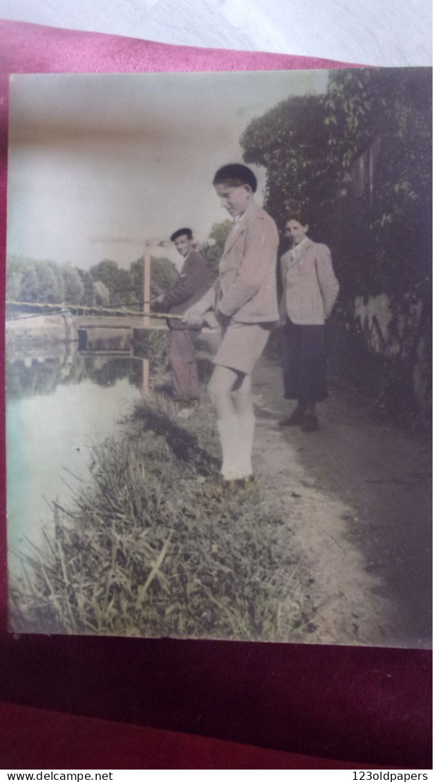 CIRCA 1930 GRANDE PHOTO AMATEUR MARMAGNE CHER CANAL DE BERRY PECHEURS PONT VERT 23/30 CM - Lieux