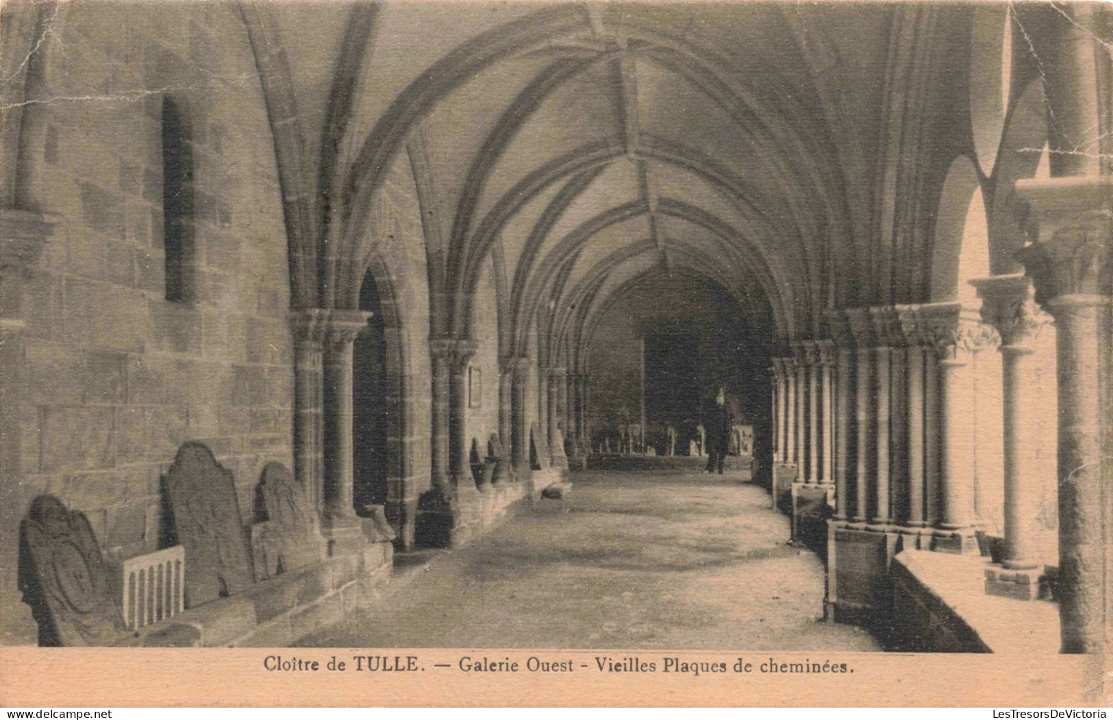 FRANCE - Tulle - Le Cloître De Tulle - Galerie Ouest - Vieilles Plaques De Cheminées - Carte Postale Ancienne - Tulle