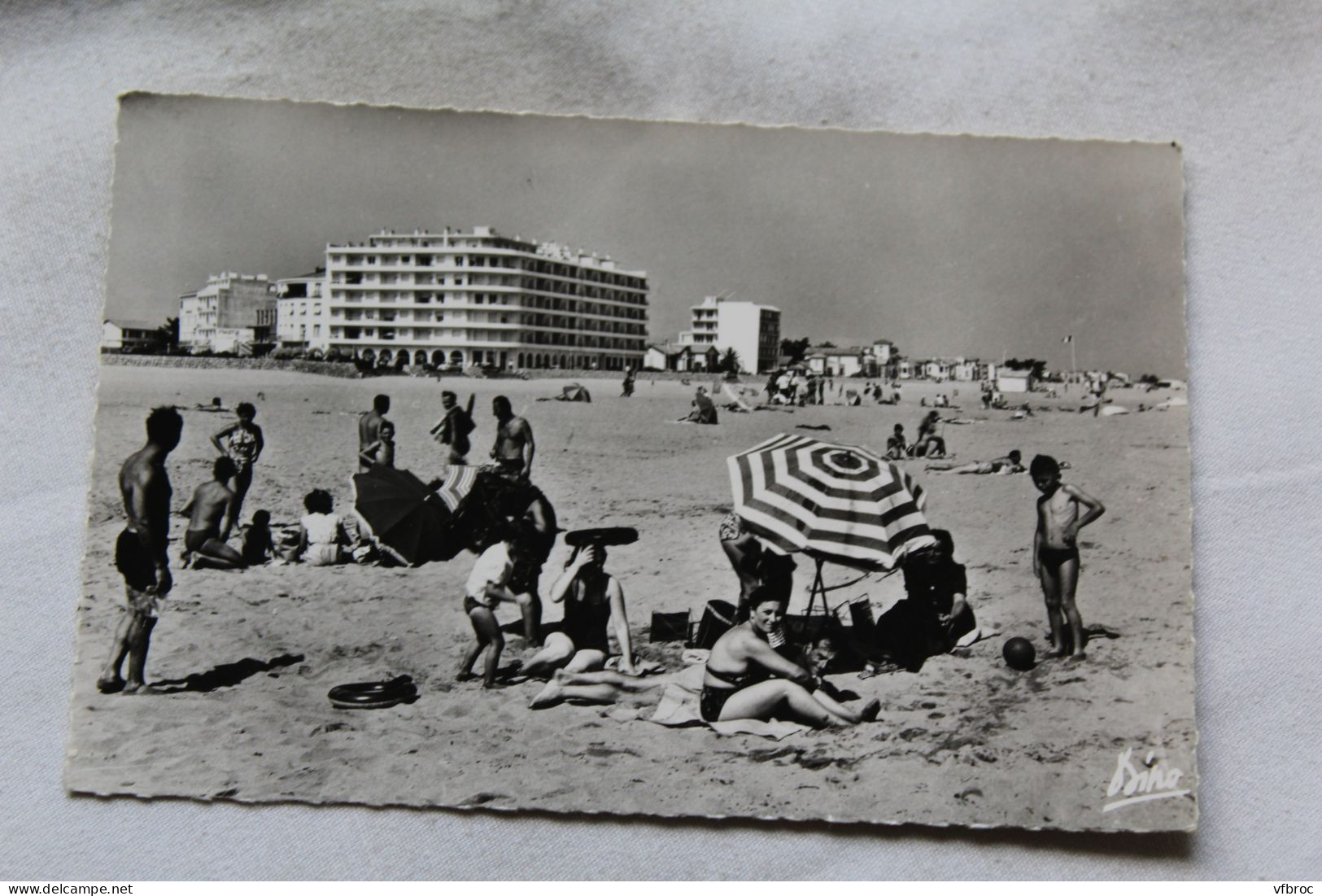 Cpsm, Canet En Roussillon, La Plage Radieuse, Pyrénées Orientales 66 - Canet En Roussillon