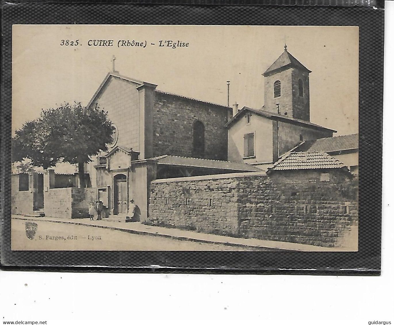 69- CALUIRE-et-CUIRE- Une Vue Animée De L'EGLISE De CUIRE - Caluire Et Cuire