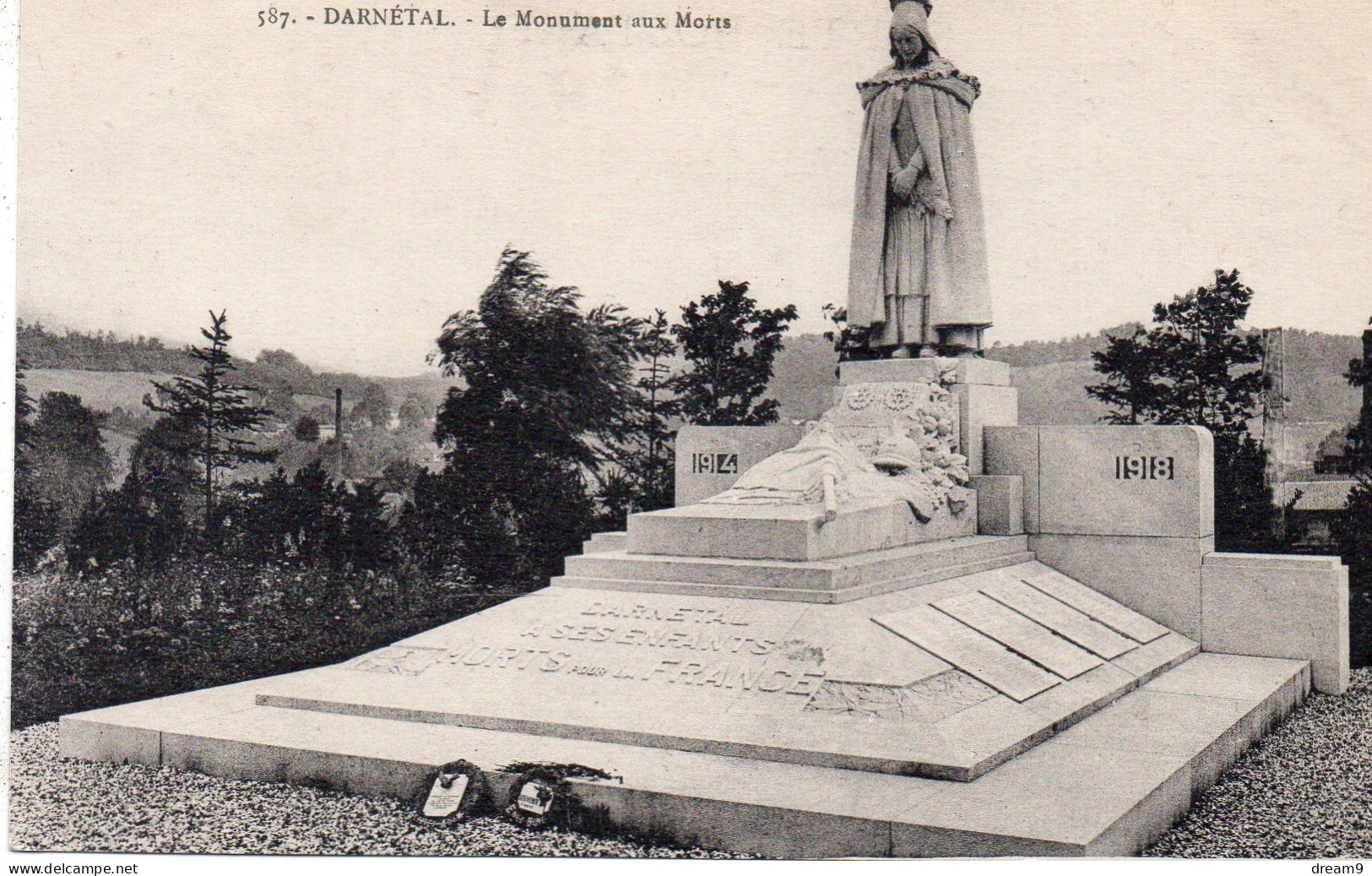 76 DARNETAL - Le Monument Aux Morts - Darnétal