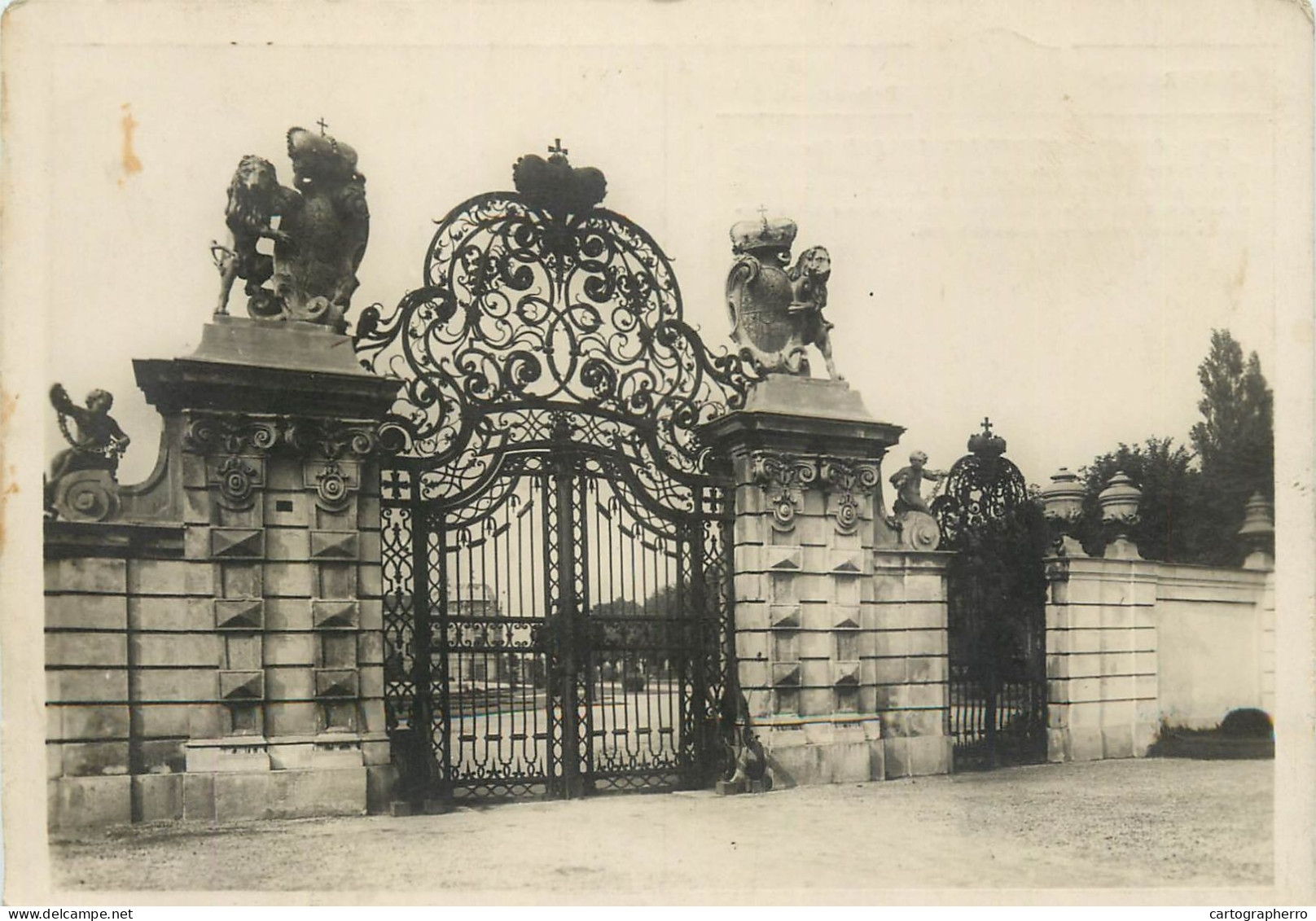 Austria Wien Belvedere Schloss Entrance Gate - Belvedere