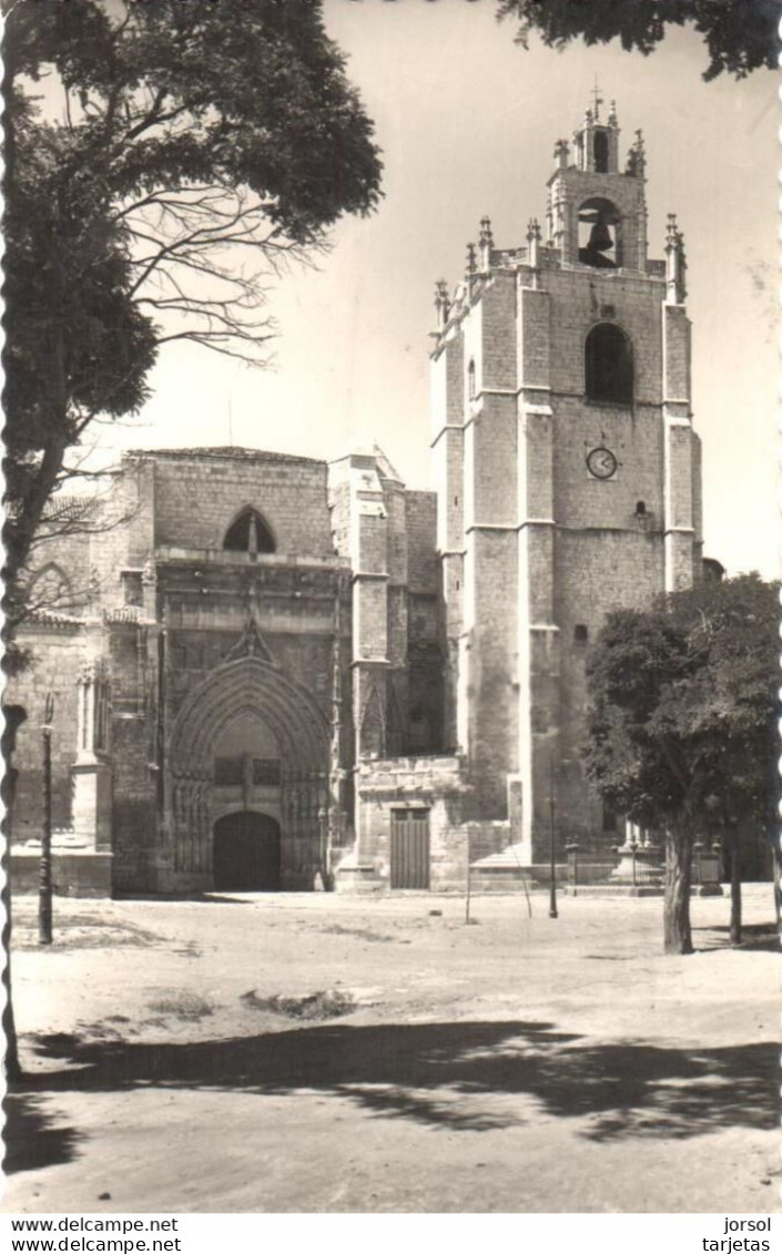 POSTAL    PALENCIA  -ESPAñA  -CATEDRAL TORRE Y PUERTA EPISCOPAL - Palencia