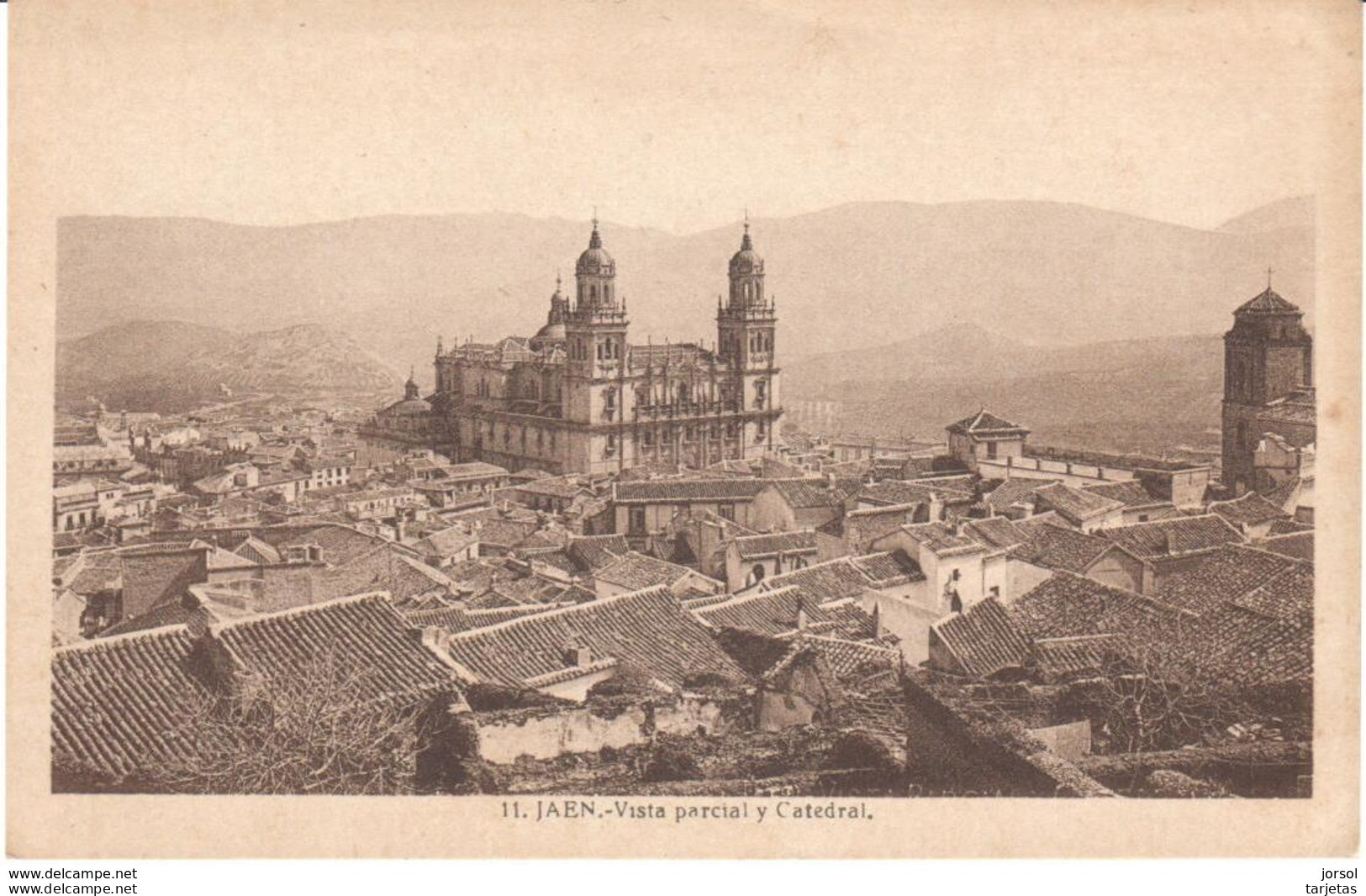 POSTAL    JAEN  -ANDALUCIA  -VISTA PARCIAL Y CATEDRAL - Jaén