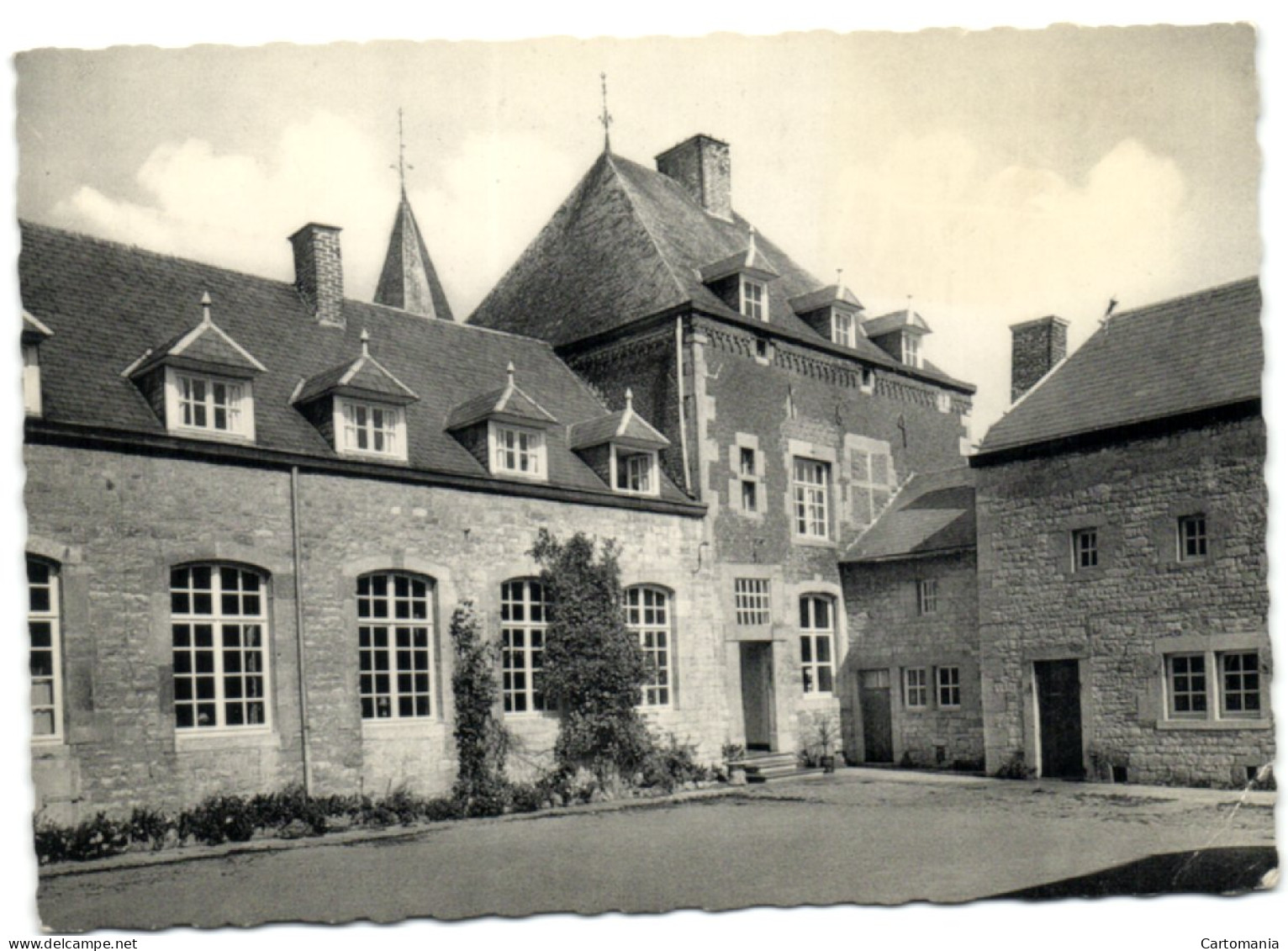 Ocquier - Castel Du Val D'Or - Restaurant Des Dix Javelles - Clavier