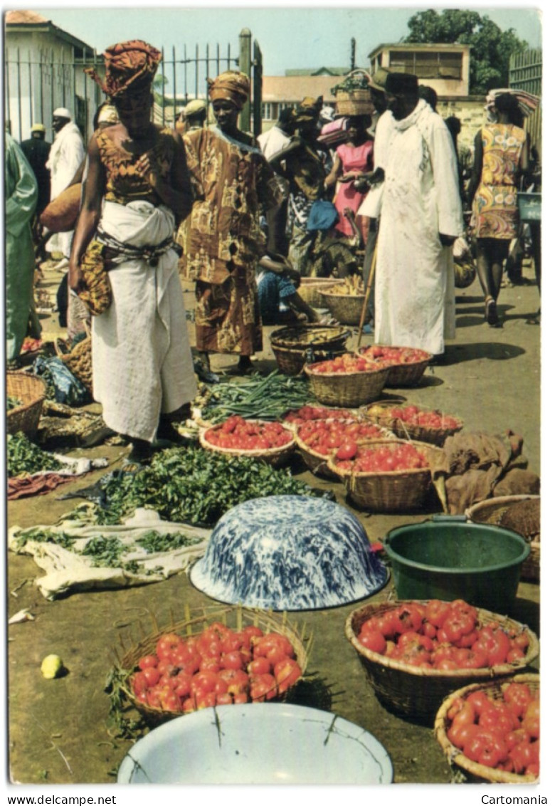 The Beautiful Gambia - Albert Market - Gambie