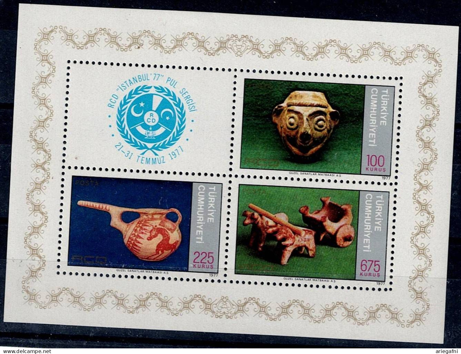 TURKEY 1977 INTERNATIONAL STAMP EXHIBITION RCD ISTANBUL 77 MI No BLOCK 17 MNH VF!! - Blokken & Velletjes