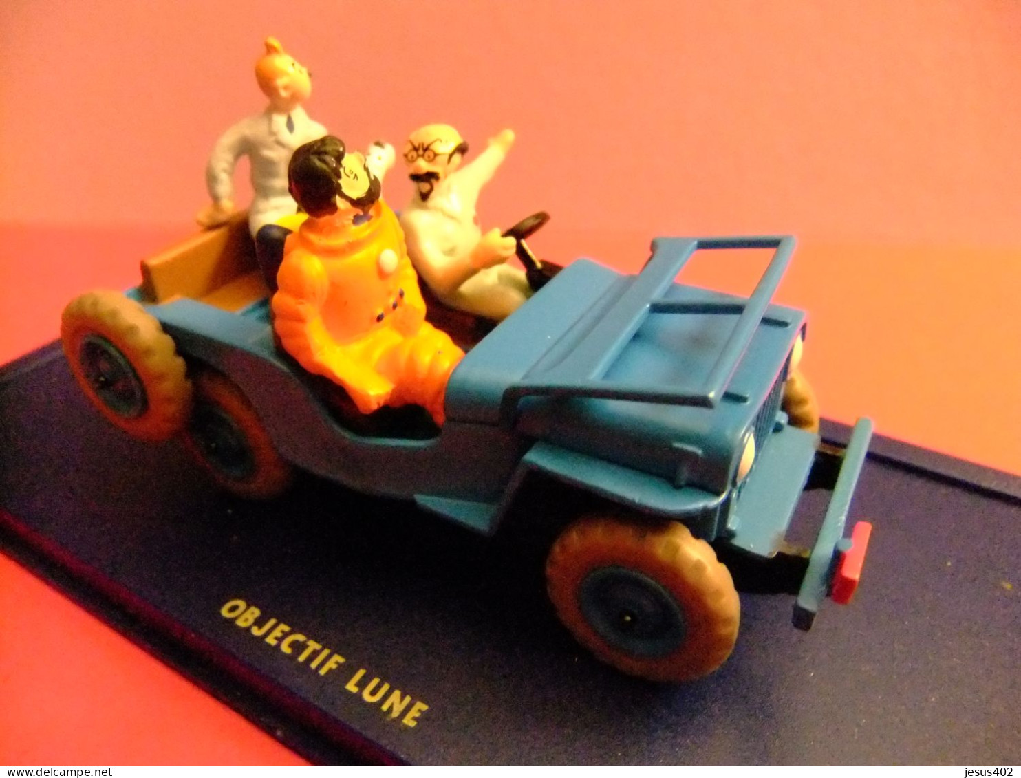 TINTIN // VOITURE LA JEEP WILLYS 1946 // TINTIN  D'OBJECTIF LUNE 1946 // - Tim & Struppi