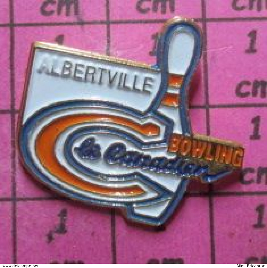 1115c Pin's Pins / Beau Et Rare / SPORTS / BOWLING ALBERTVILLE LE CANADIEN - Bowling