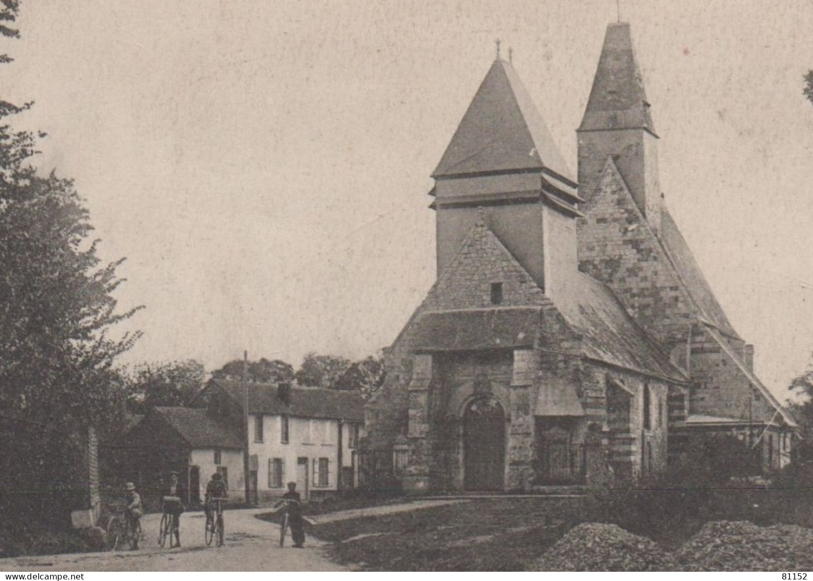 CPA  De   FROISSY     L'église    Animée   Pour Paramé     Le 24 Mars 1916 - Froissy