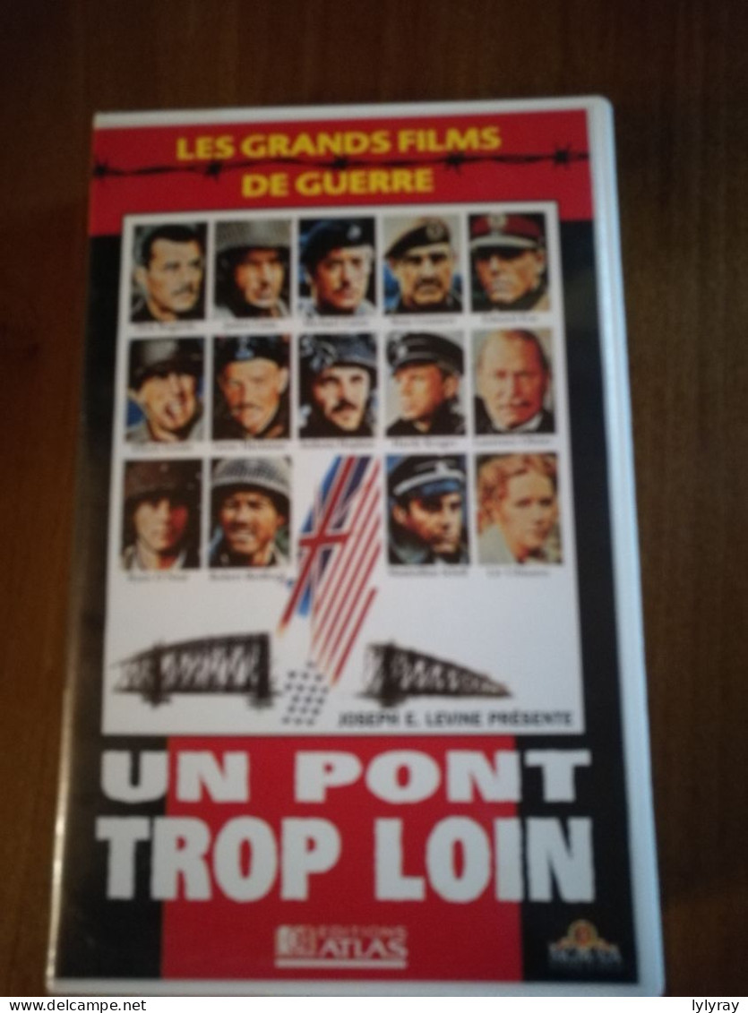 Vhs Un Pont Trop Loin Avec Robert Redford Et Sean Connery - Acción, Aventura