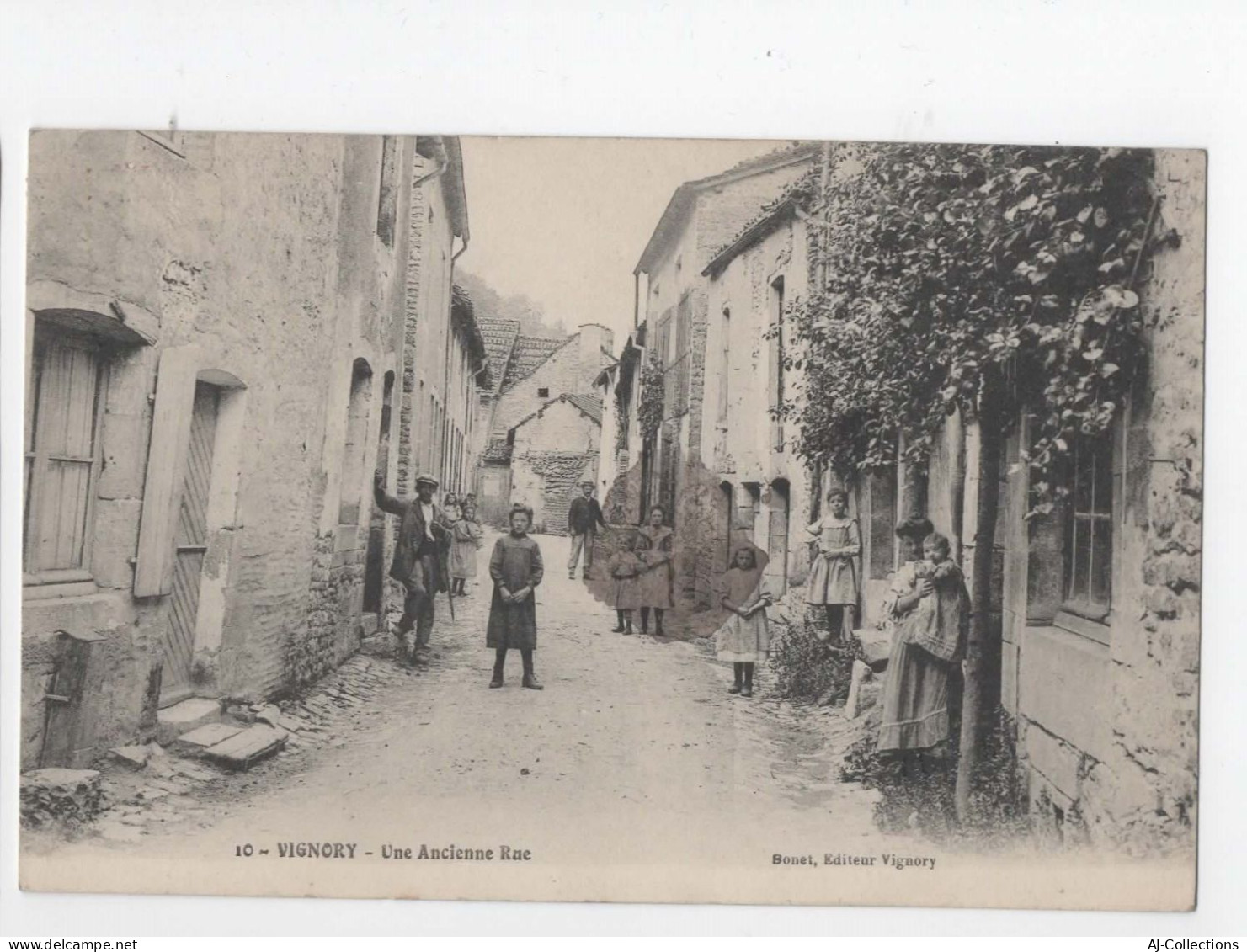 AJC -  Vignory Une Ancienne Rue - Vignory