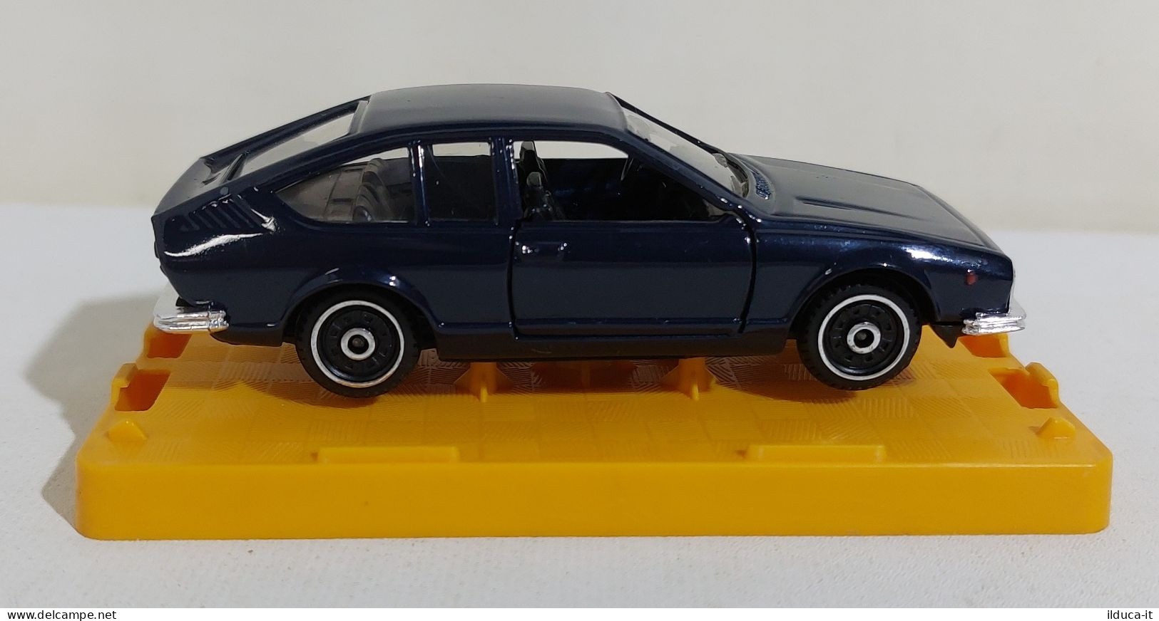 52120 POLISTIL 1/43 AE. 63 - Alfa Romeo Alfetta Coupè - Blu - Polistil