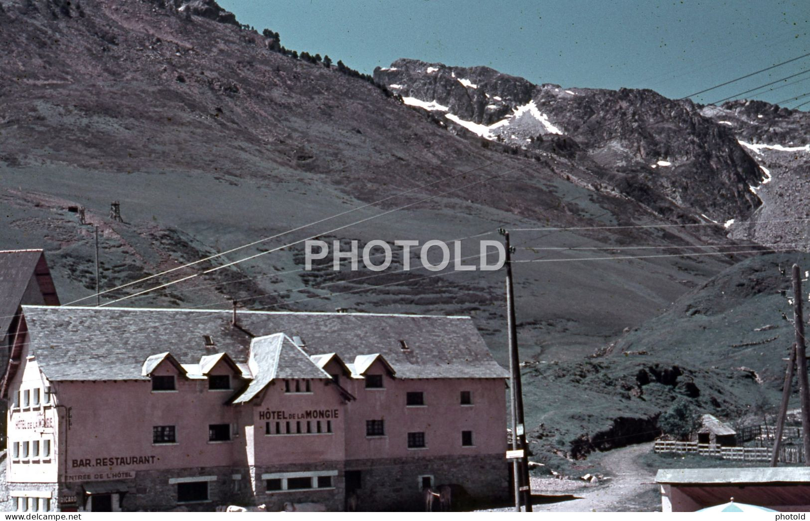 1952 HOTEL DE LA MONGIE BAGNÈRES BIGORRE HAUTES PYRÉNÉES FRANCE 35mm AMATEUR  DIAPOSITIVE SLIDE NO PHOTO FOTO NB2792 - Diapositives