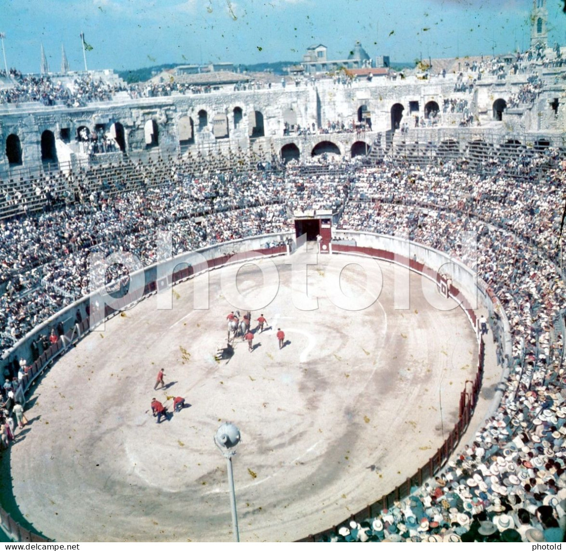 2 LARGE SLIDES SET 50s TOROS CORRIDA NIMES FRANCE LARGE 60mm W GLASS DIAPOSITIVE SLIDE NO PHOTO FOTO - Diapositives