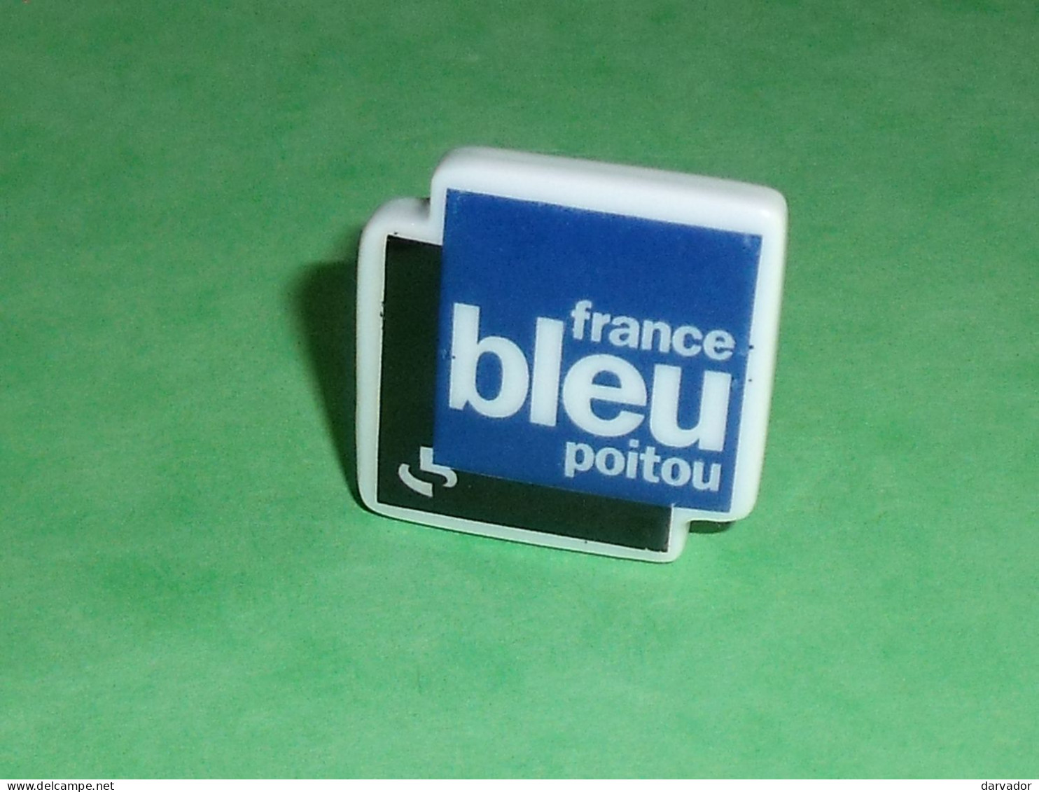 Fèves / Fève / Pays / Région / Planetes : Bleu Poitou     T144 - Pays