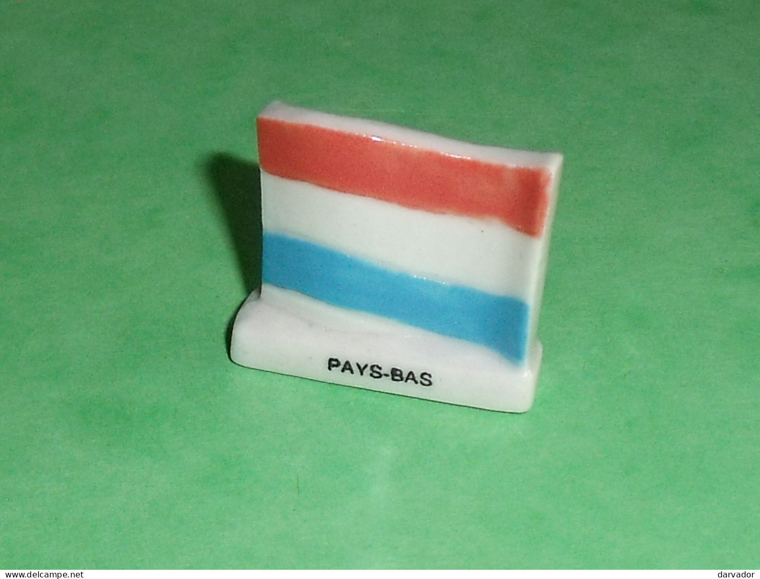 Fèves / Fève / Pays / Région / Planetes :  Drapeau , Pays Bas     T144 - Pays