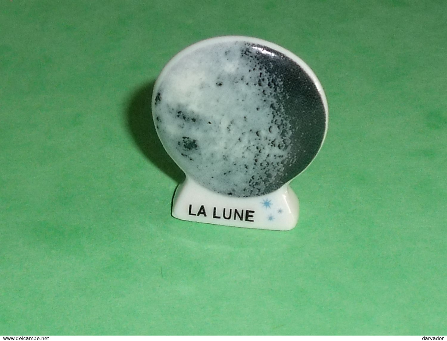 Fèves / Fève / Pays / Région / Planetes : Planète , La Lune       T144 - Länder