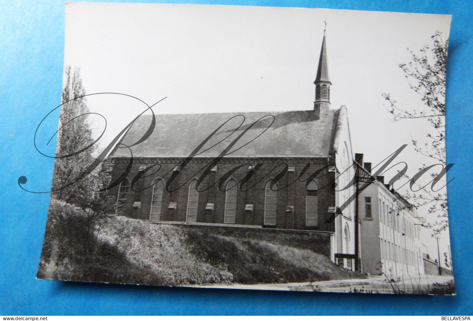 Taintignies Rumes Eglise Notre Maison - Rumes