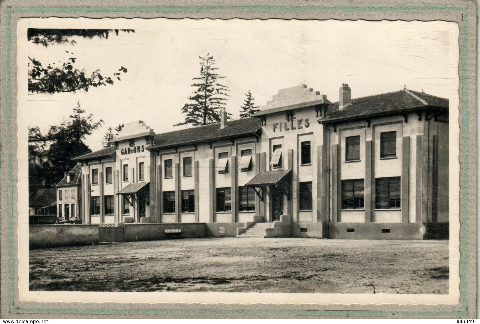 CPSM Dentelée (38) ROUSSILLON - Aspect Du Groupe Scolaire Filles Et Garçons En 1954 - Roussillon