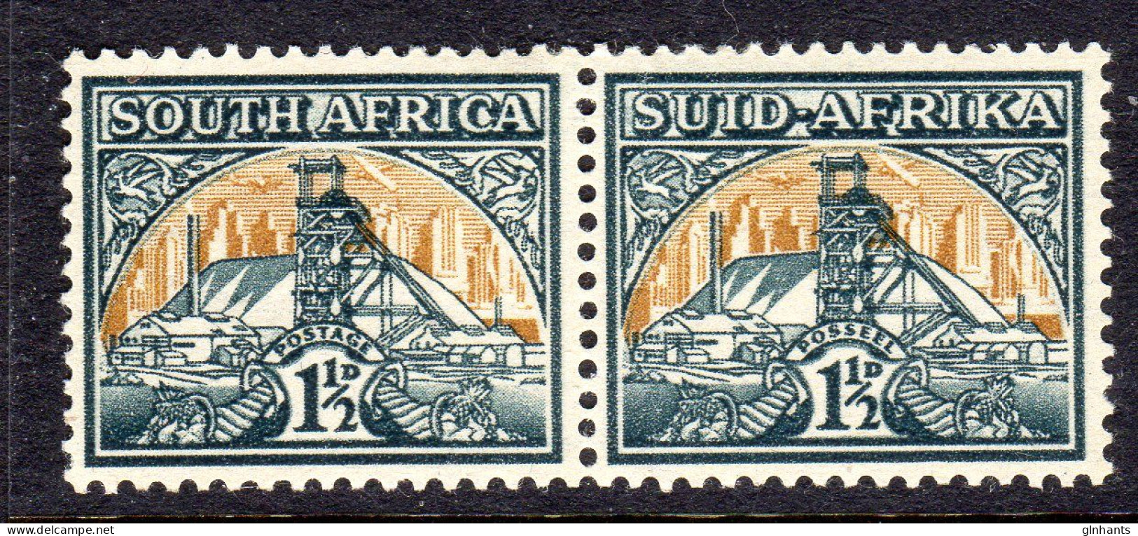 SOUTH AFRICA - 1941 GOLD MINE DEFINITIVE 1½d PAIR FINE LIGHTLY MOUNTED MINT LMM * SG 87 REF A - Neufs