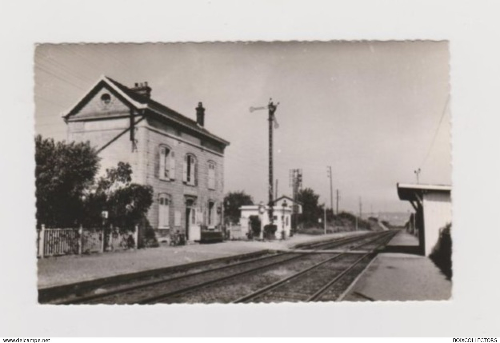 BOUFFEMONT - La Gare - Dos Vierge / REF 156 - Bouffémont