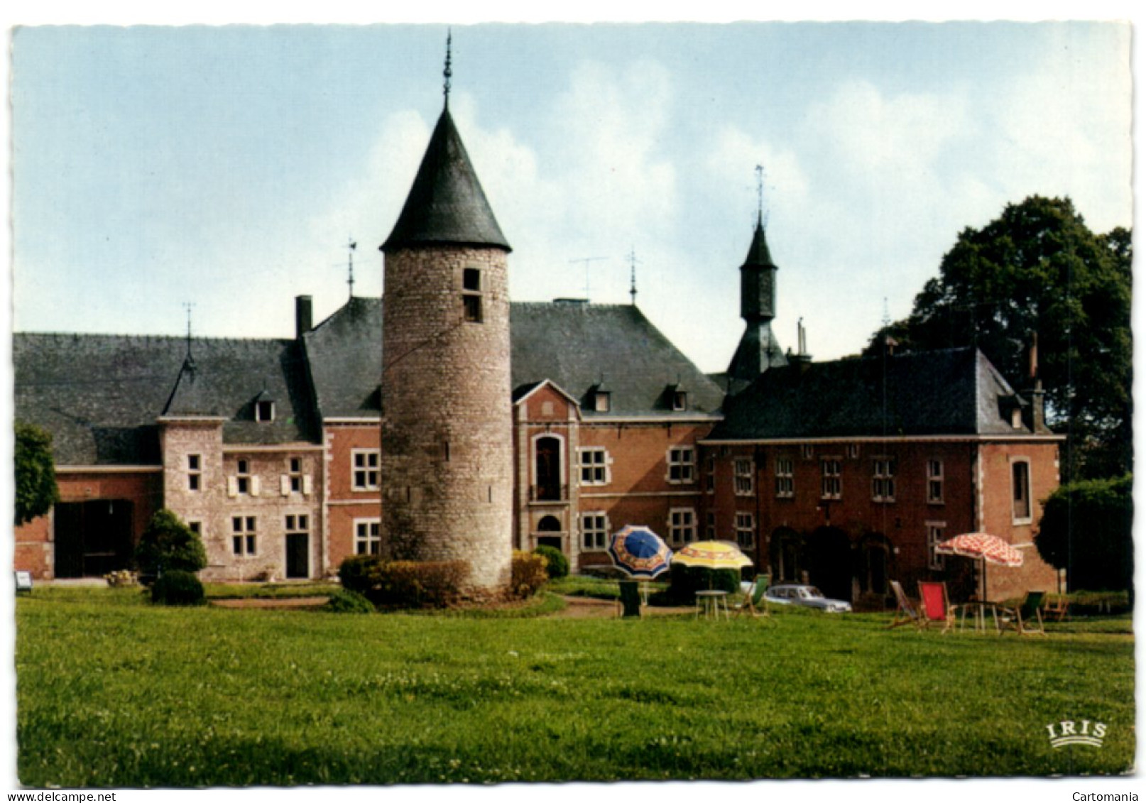 Oteppe - L'Hirondelle - Cour Intérieure Du Château - Burdinne