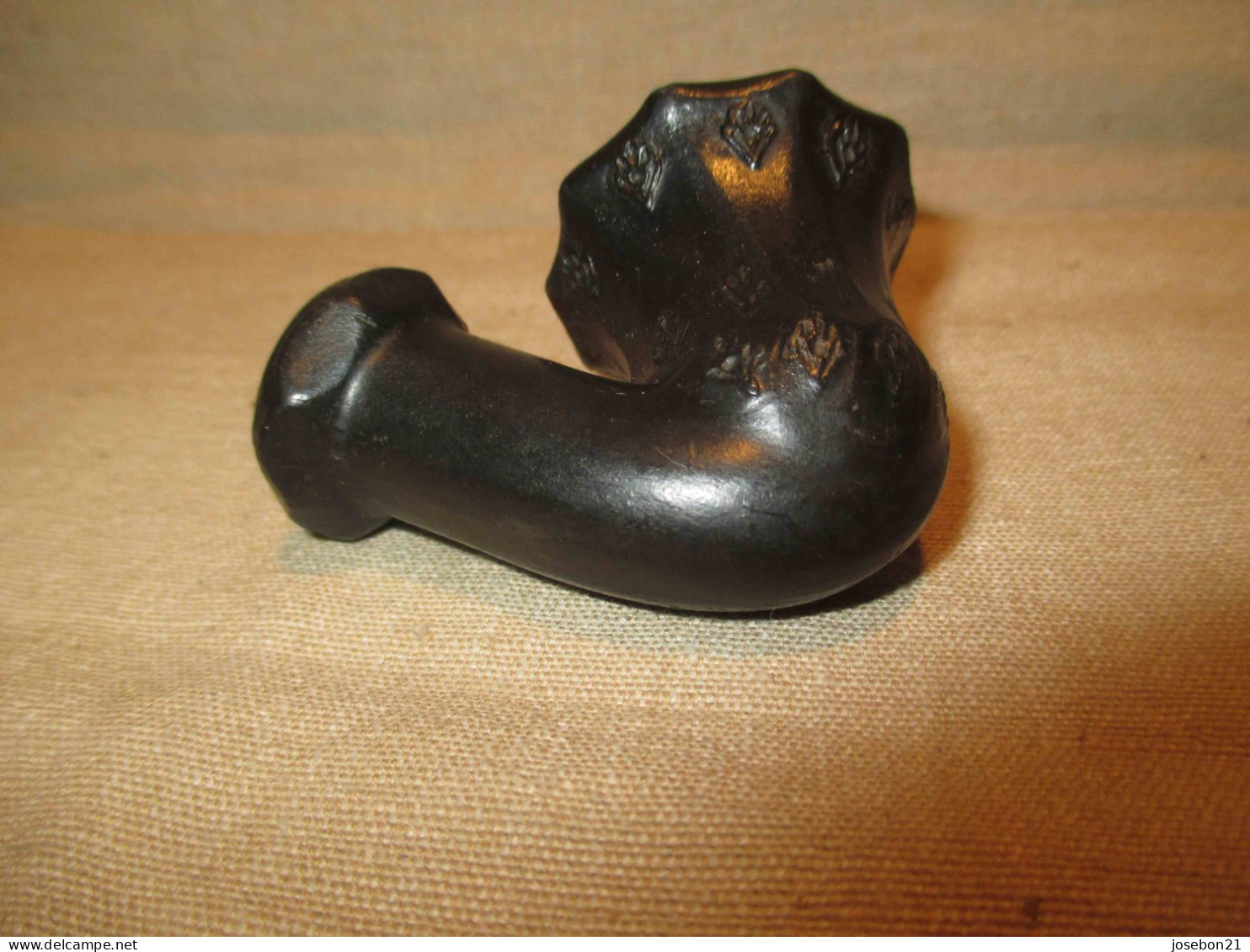 Ancien Fourneau De Pipe En Terre Début XX ème - Porcelain Pipes