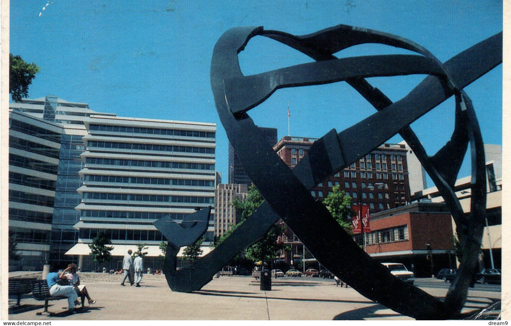 ETATS UNIS - DES MOINES - Umbrella By Claes Oldenburg - Nollen Plaza - Des Moines