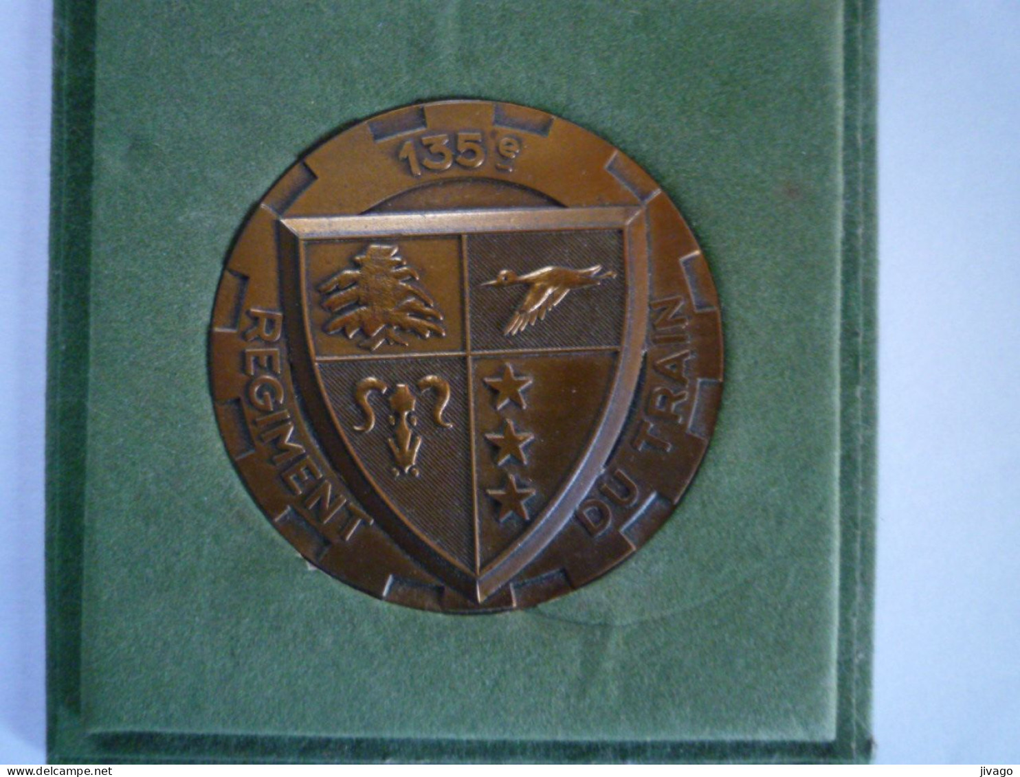 2023 - 2617  MEDAILLE  Du 135 ème REGIMENT Du TRAIN  Dans Son Coffret  XXX - Altri & Non Classificati