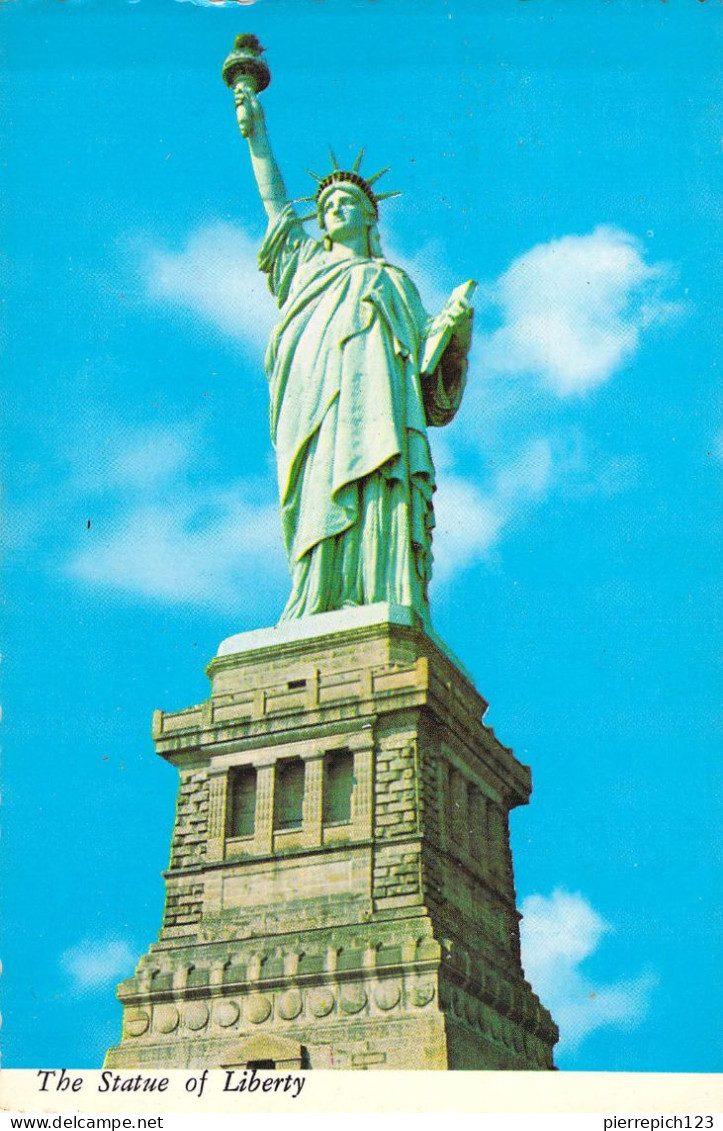 New York - La Statue De La Liberté - Statue Of Liberty
