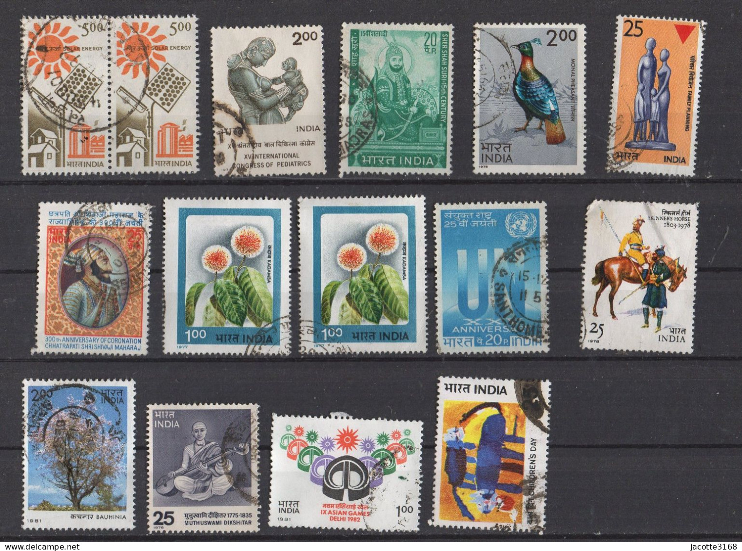 Inde 1969 1975  Lot De 82 Timbres - Oblitérés