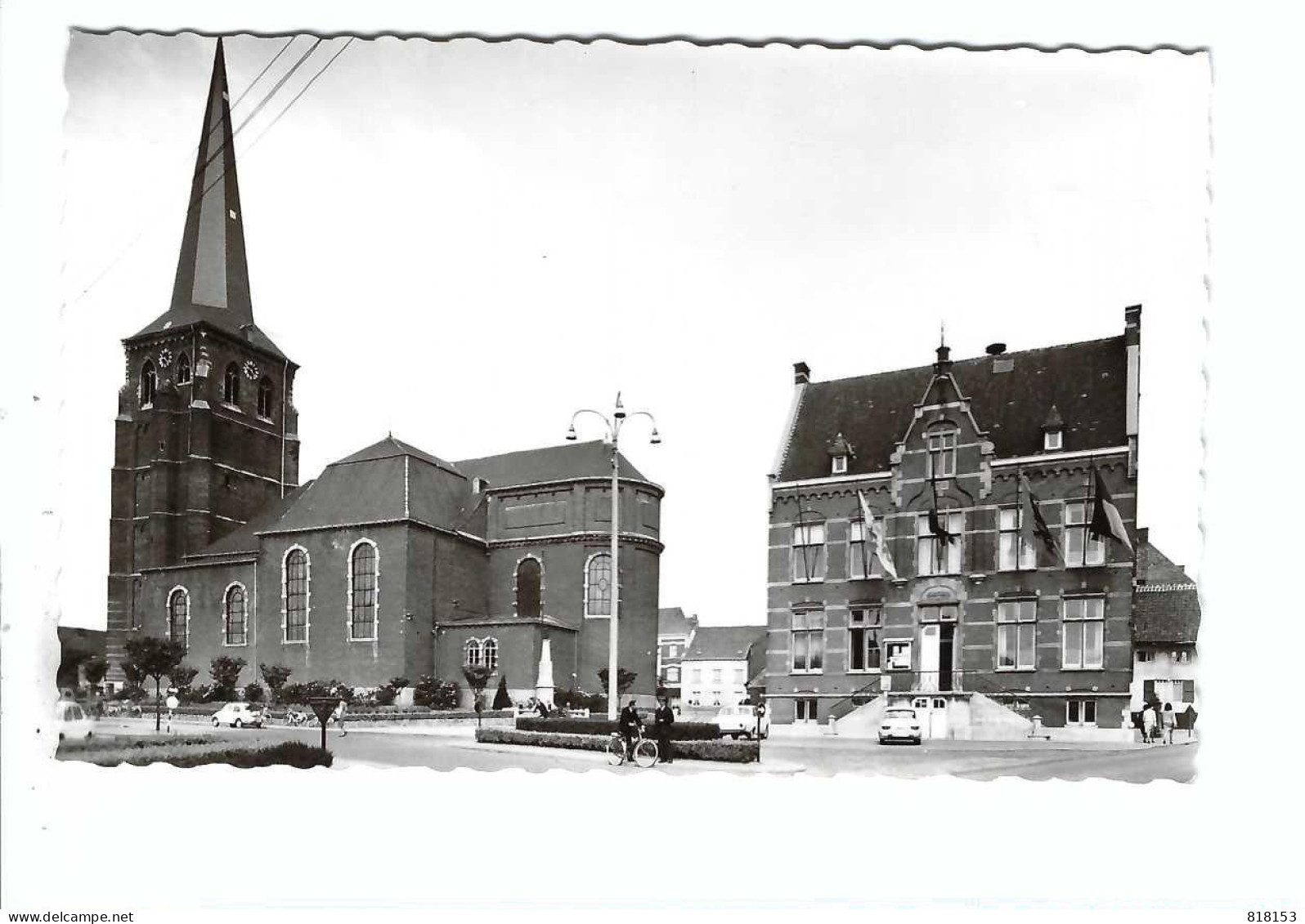 DIEPENBEEK  Gemeentehuis En St Servatiuskerk - Diepenbeek