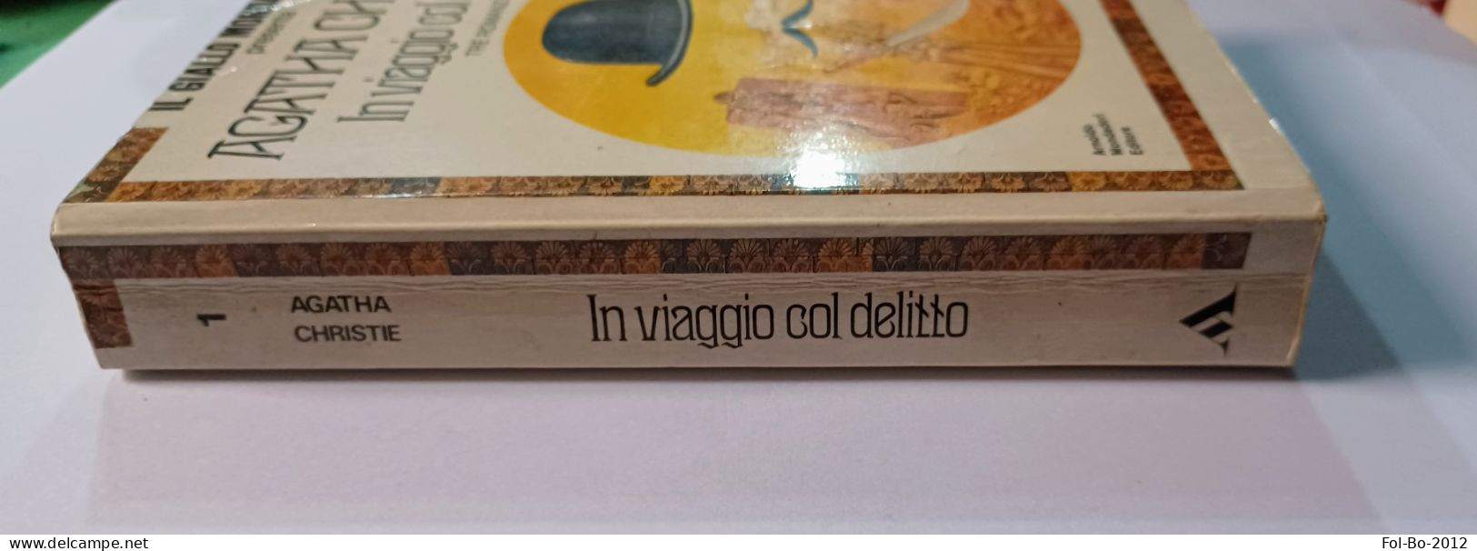 Agatha Christie In Viaggiò Col Delitto Giallo Mondadori N 1.1978 - Krimis