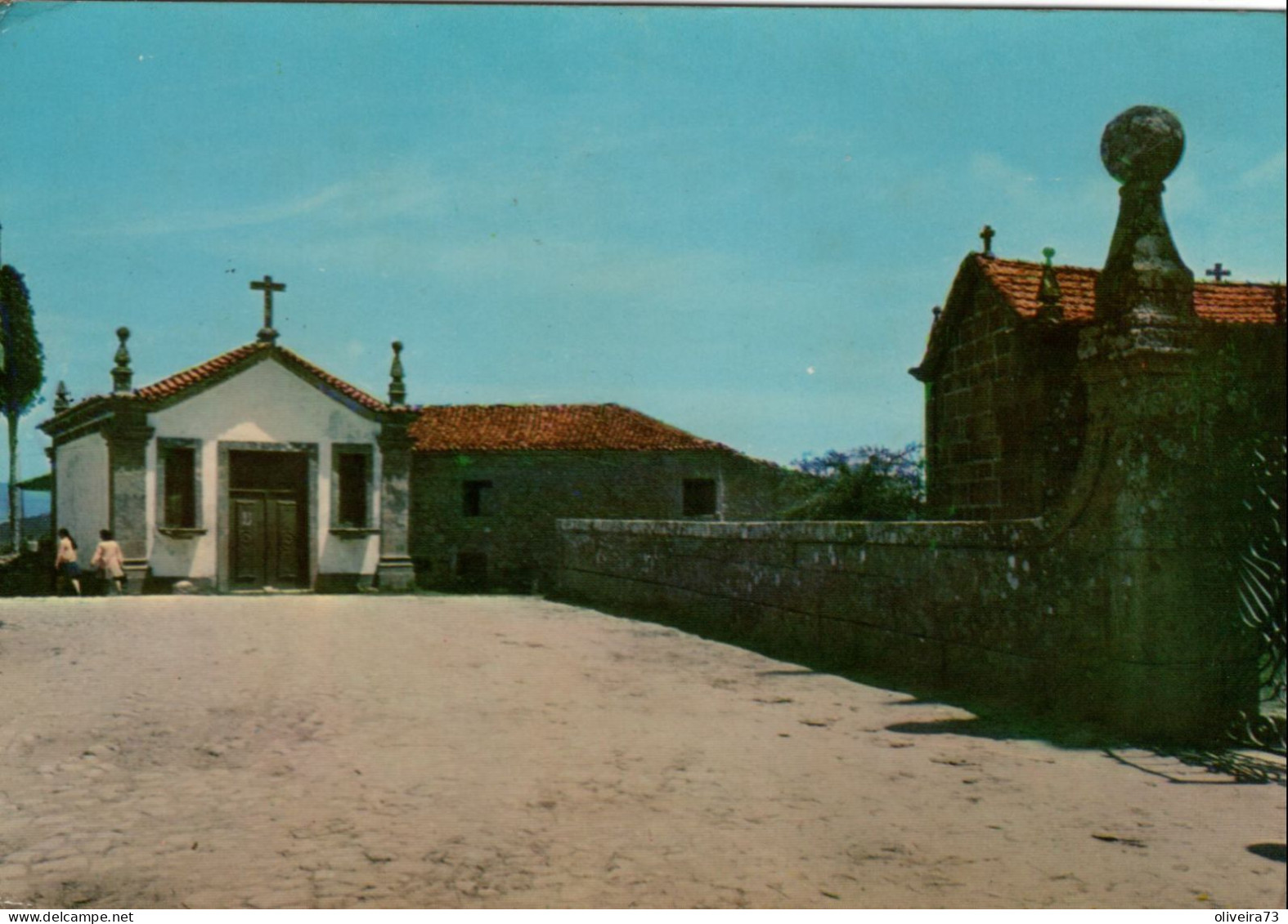 LEOMIL (Beira Alta) - Adro Da Igreja E Capela - PORTUGAL - Guarda