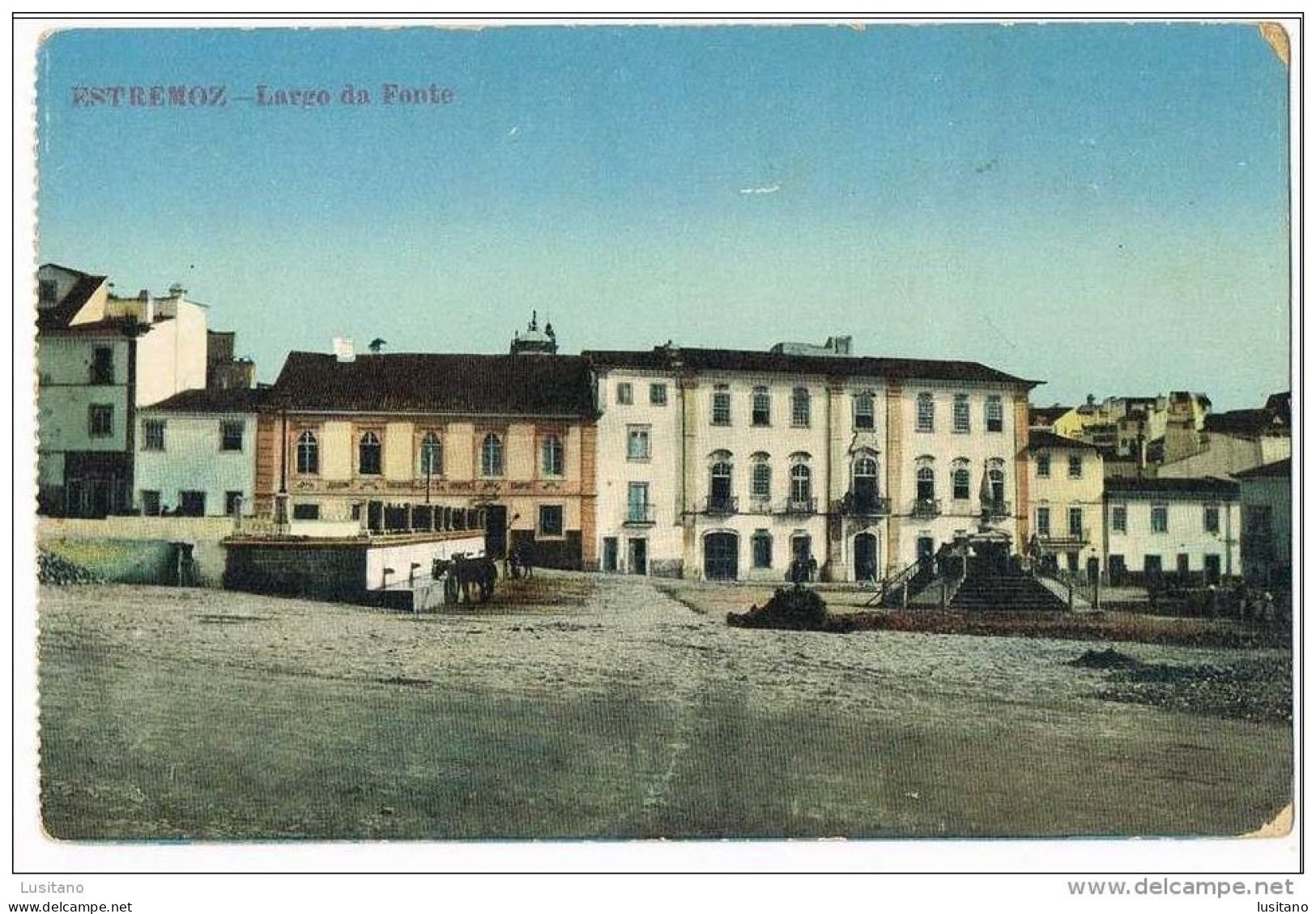 Estremoz - Largo Da Fonte - Portugal - Evora