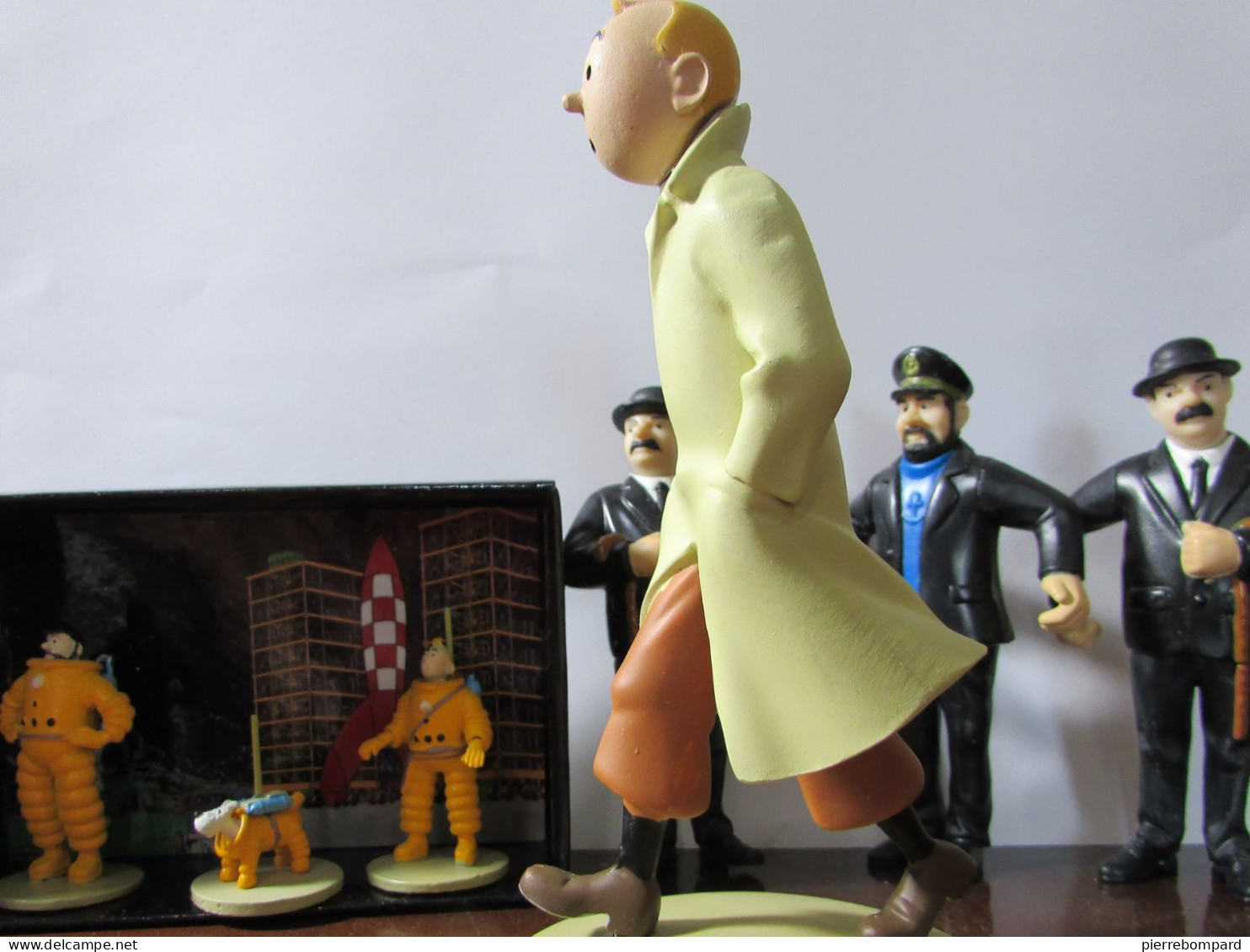 tintin milou lot 8 figurines certaines en plomb