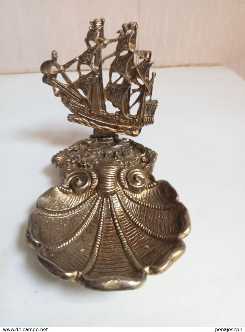 Vide Poche Coquillage, Bateau, Hauteur 9 Cm X 13 Cm - Metal