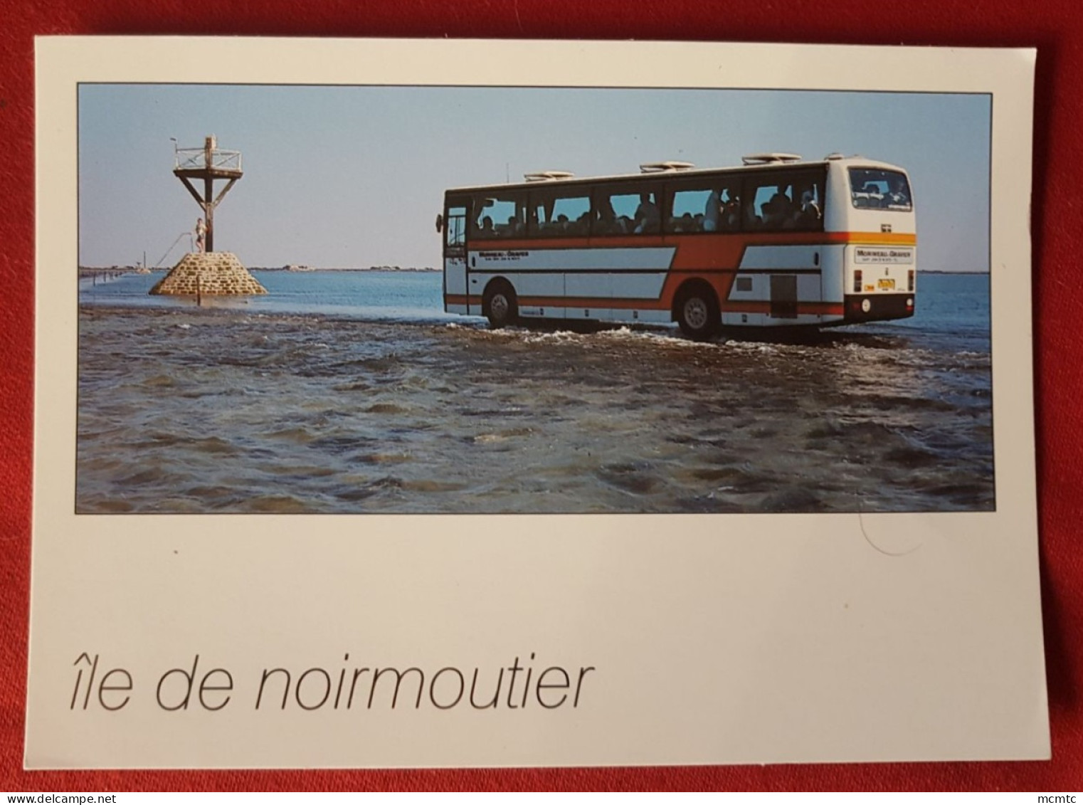 CPM - Ile De Noirmoutier - Le Passage Du Gois  -( Autocar ) - Noirmoutier