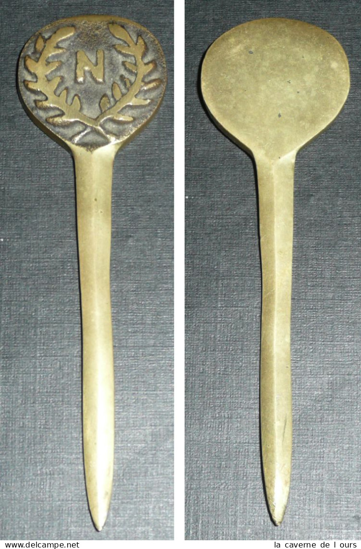 Rare Ancien Petit Ouvre-lettres / Coupe-papiers En Bronze "N" Couronne De Laurier, Napoléon Bonaparte ? - Briefopener