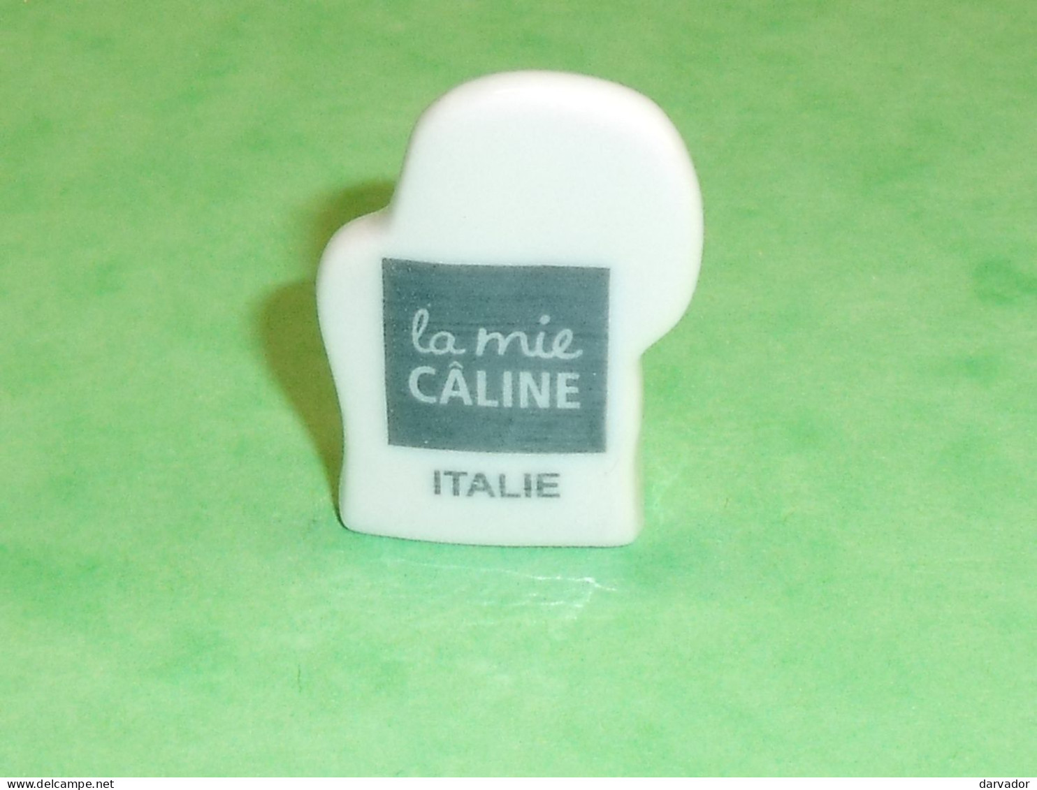 Fèves / Fève / Pays / Région  : Italie , " La Mie Caline "   T144 - Countries