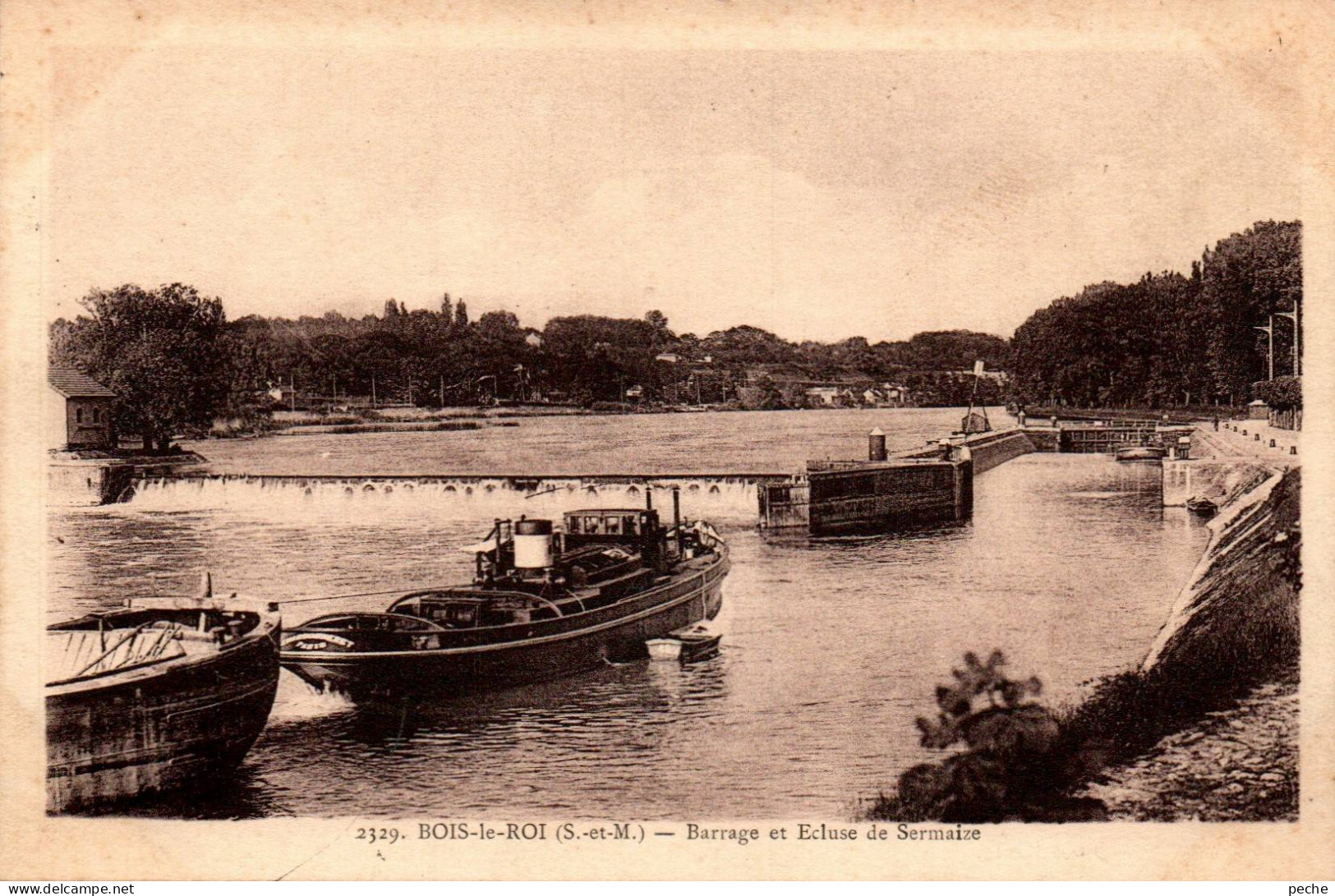 N°114642 -cpa Bois Le Roi -barrage Et écluse De Sermaize- - Tugboats