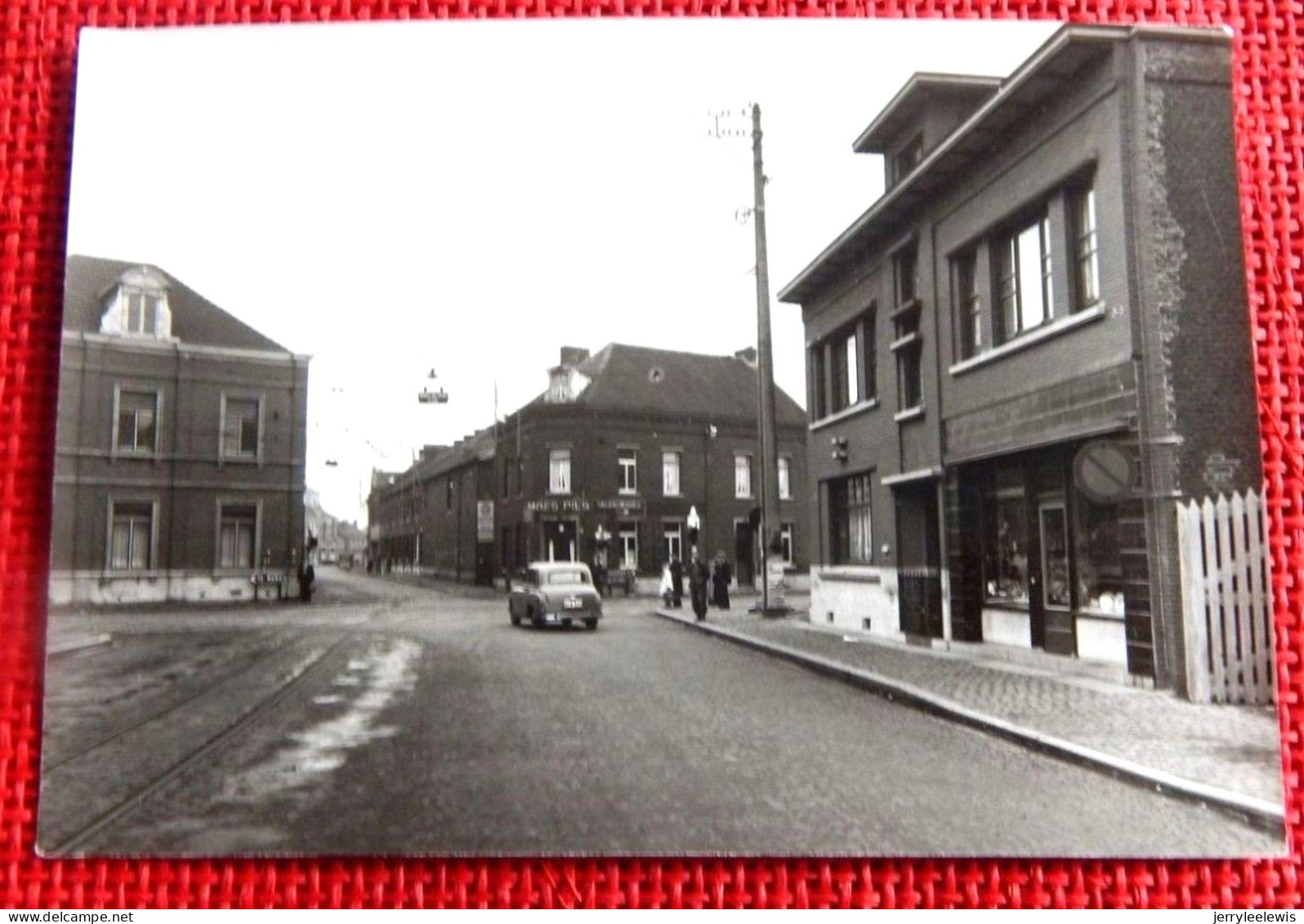 HORNU - Quatre Pavés, Vue De La Rue De La Fontaine - Cliché  Destiné à L'édition De La Carte Postale  (10,5 X 15) - Boussu