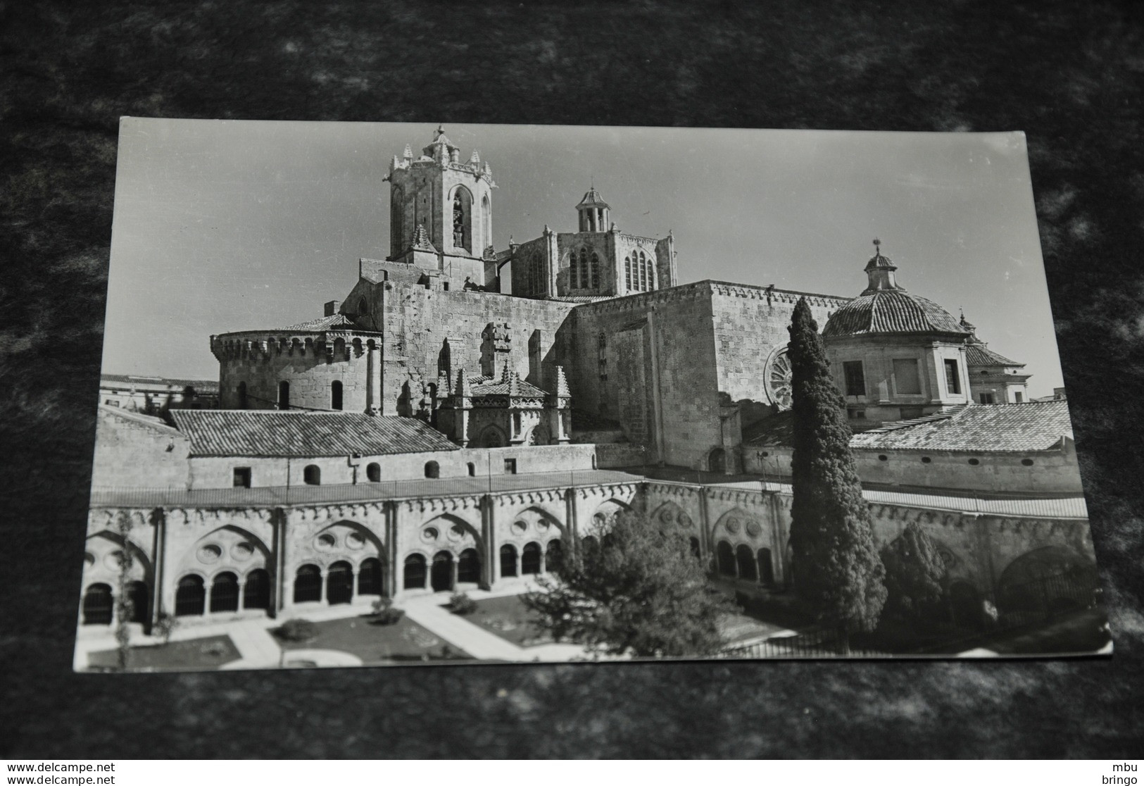 A5681  TARRAGONA,  CATEDRAL VISTA DESDE EL CLAUSTRO - Tarragona