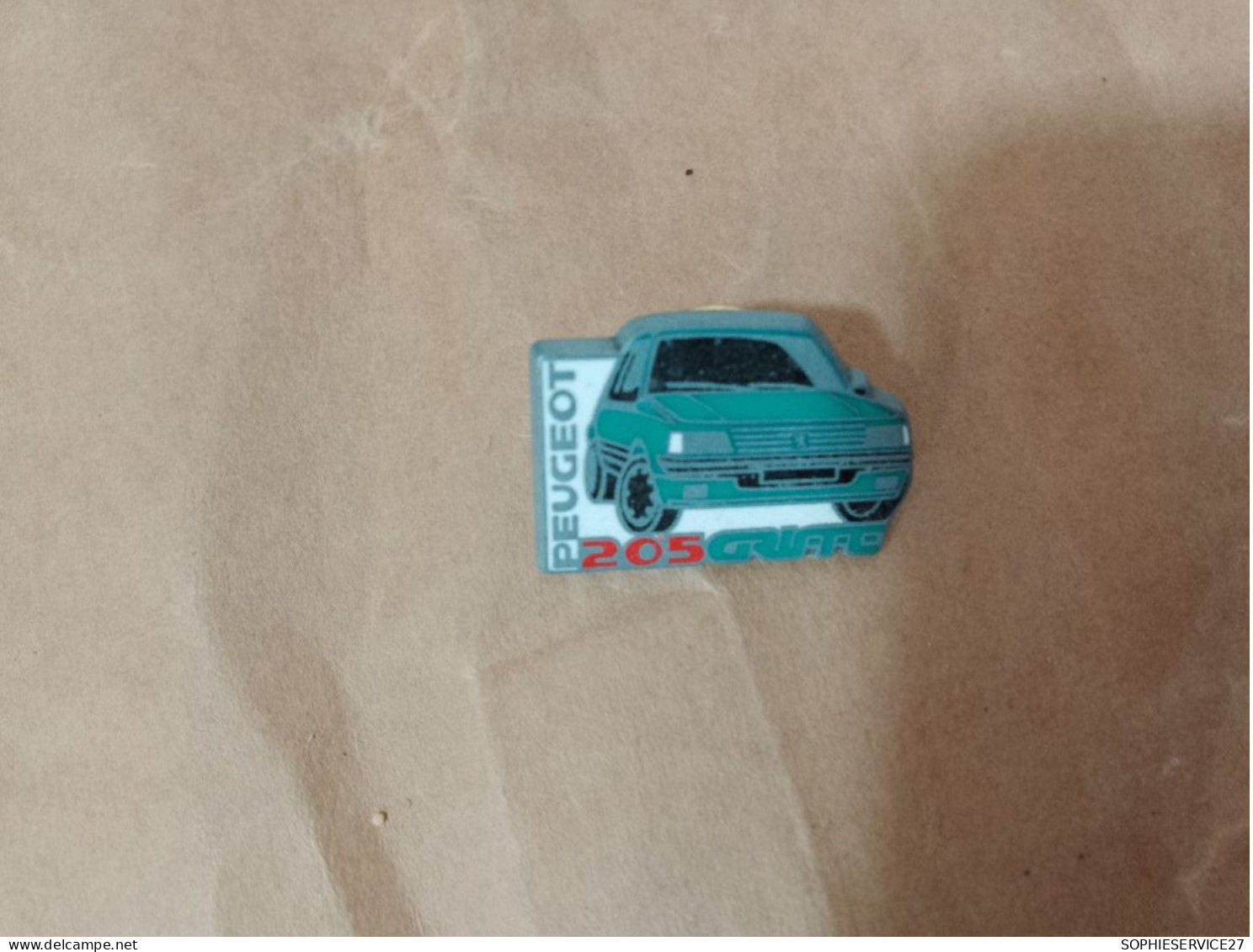 T1 // Pin's : PEUGEOT 205 GRIFFE - Peugeot