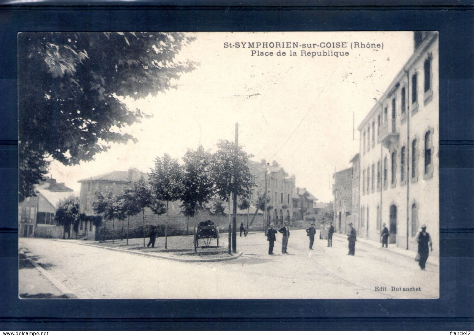 69. Saint Symphorien Sur Coise. Place De La République - Saint-Symphorien-sur-Coise